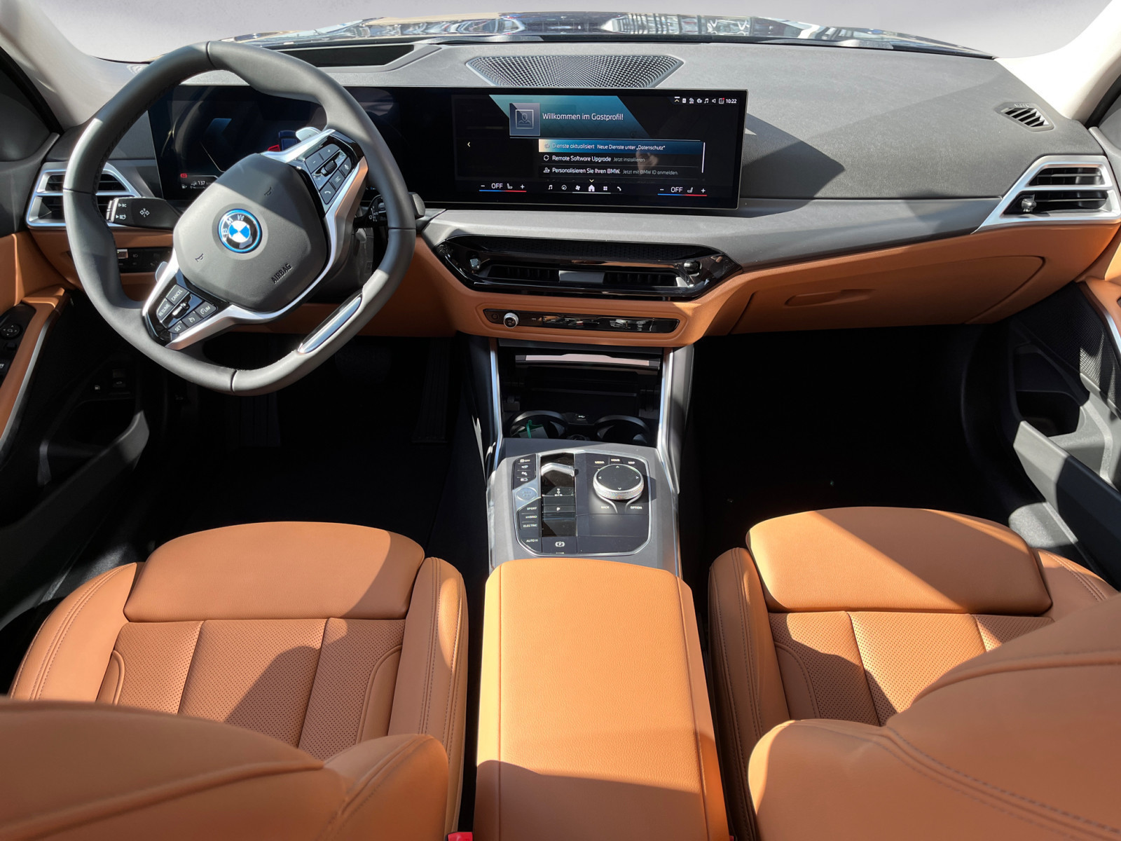 BMW - 330e Touring Automatic