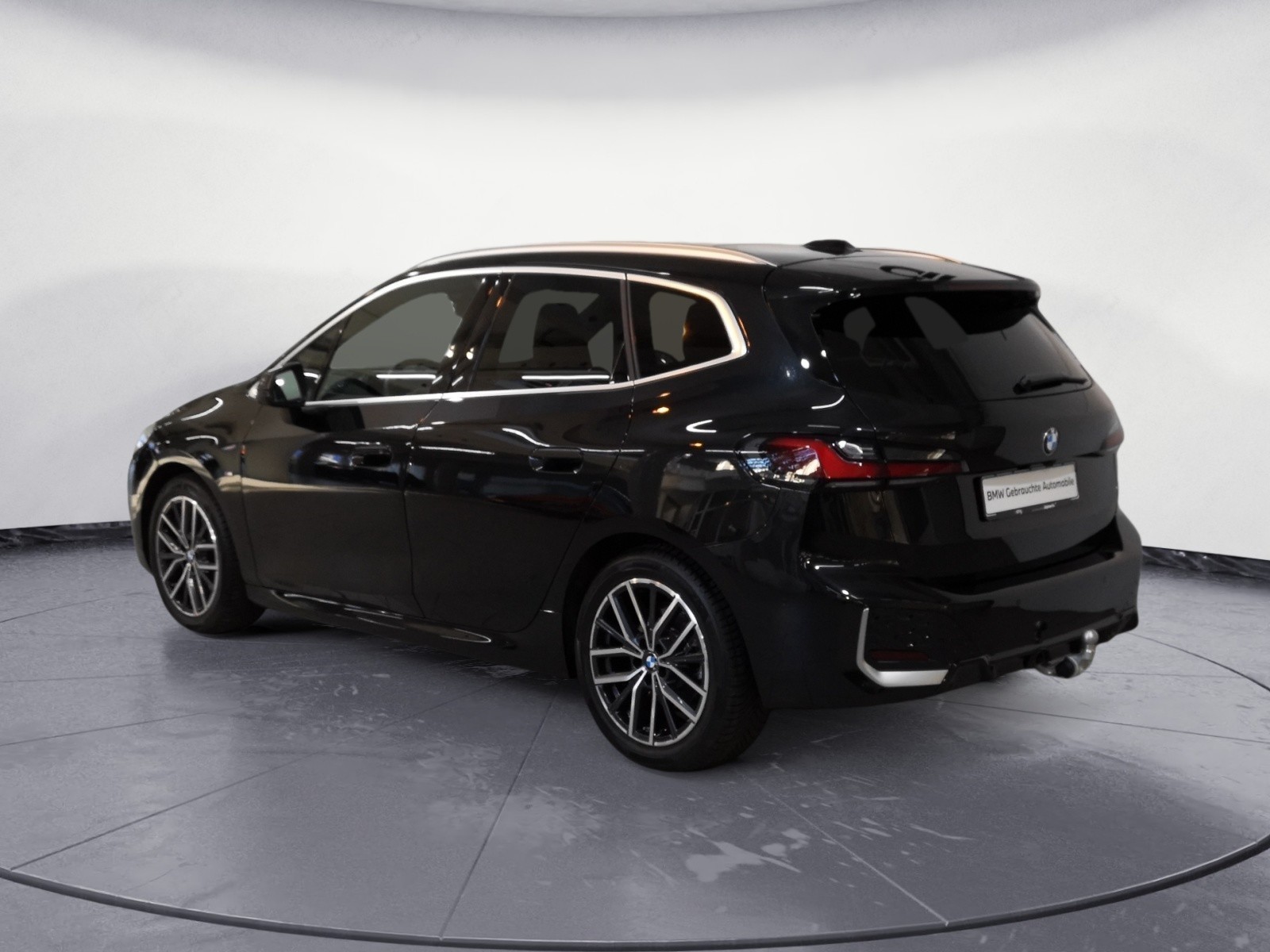 BMW - 220i Active Tourer Steptronic DCT