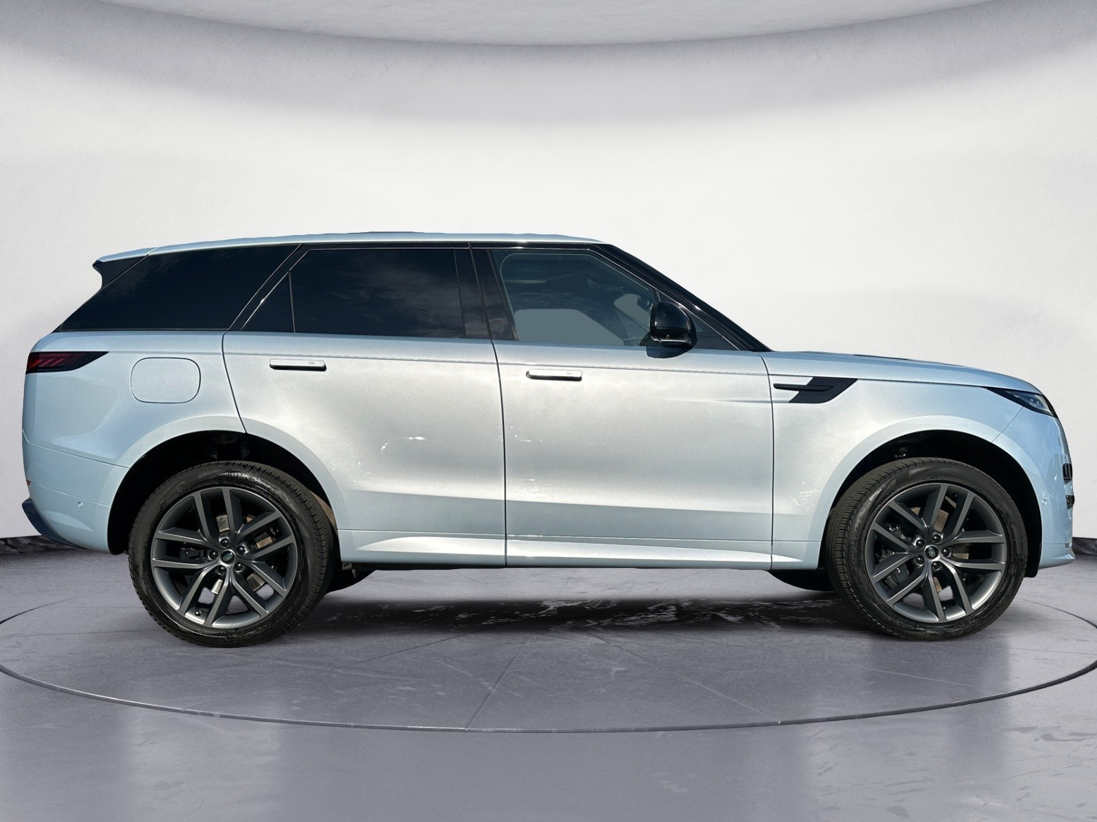 Land Rover - Range Rover Sport D300 Dynamic SE