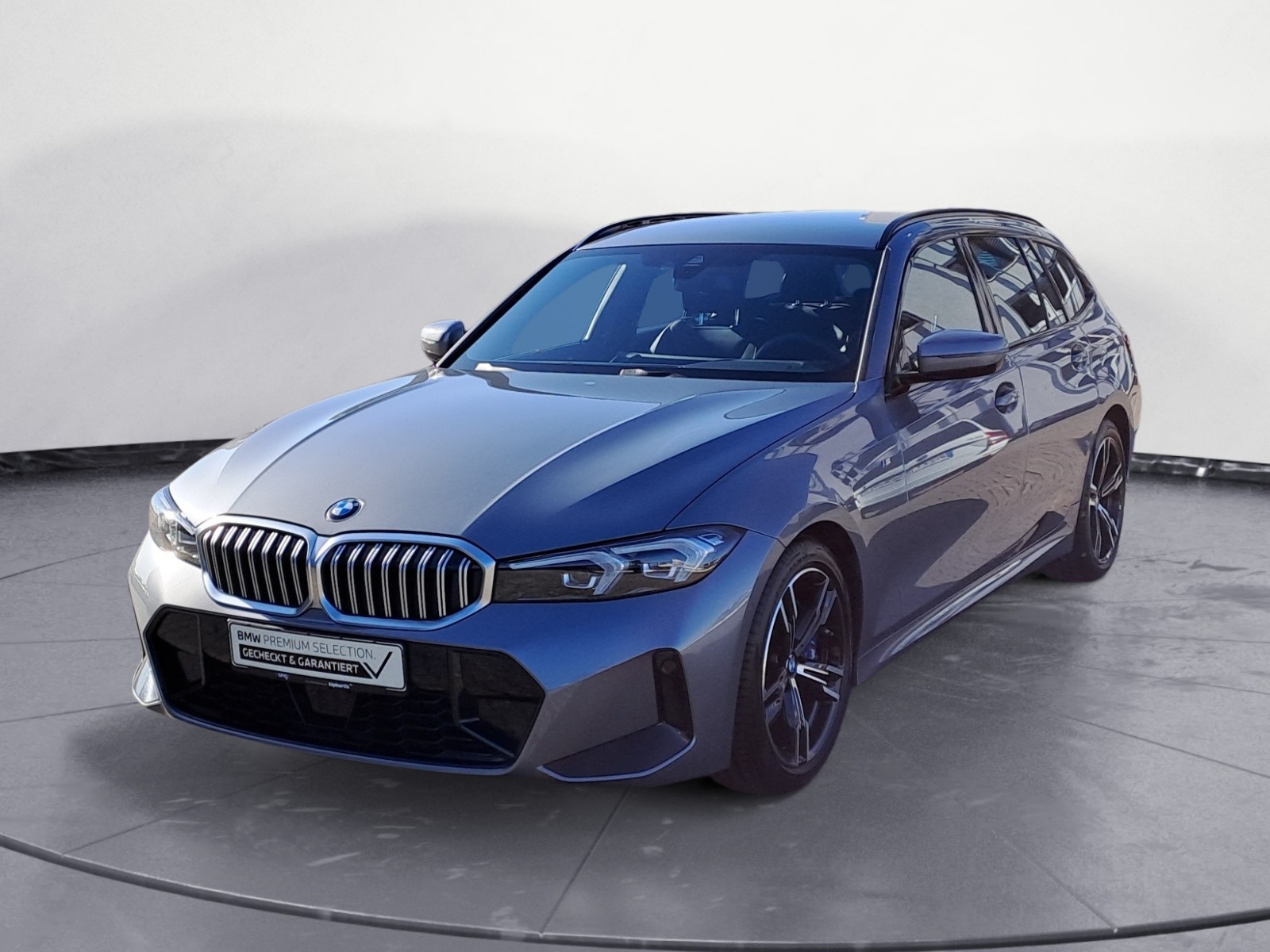 BMW - 330i Touring