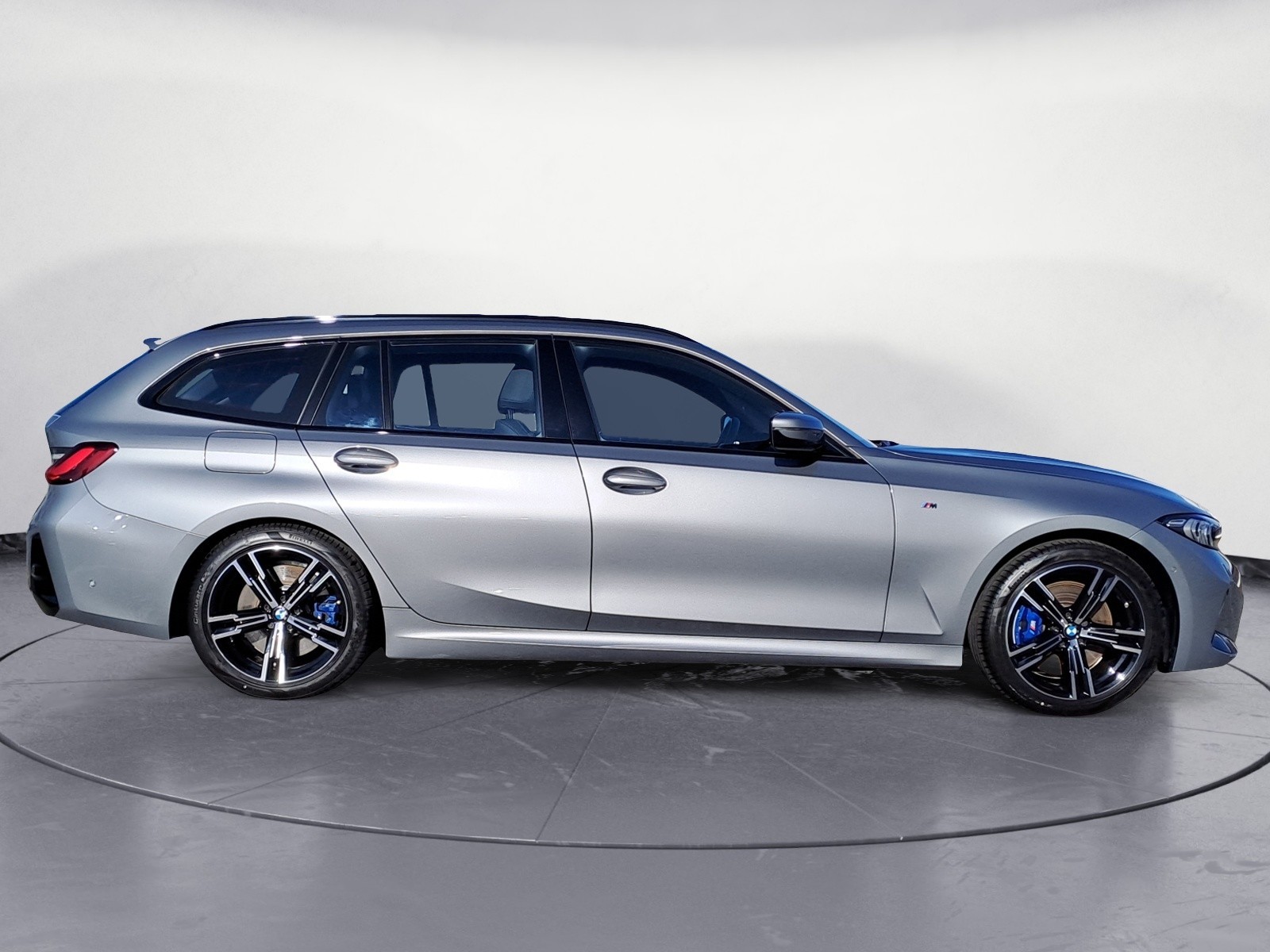 BMW - 330i Touring