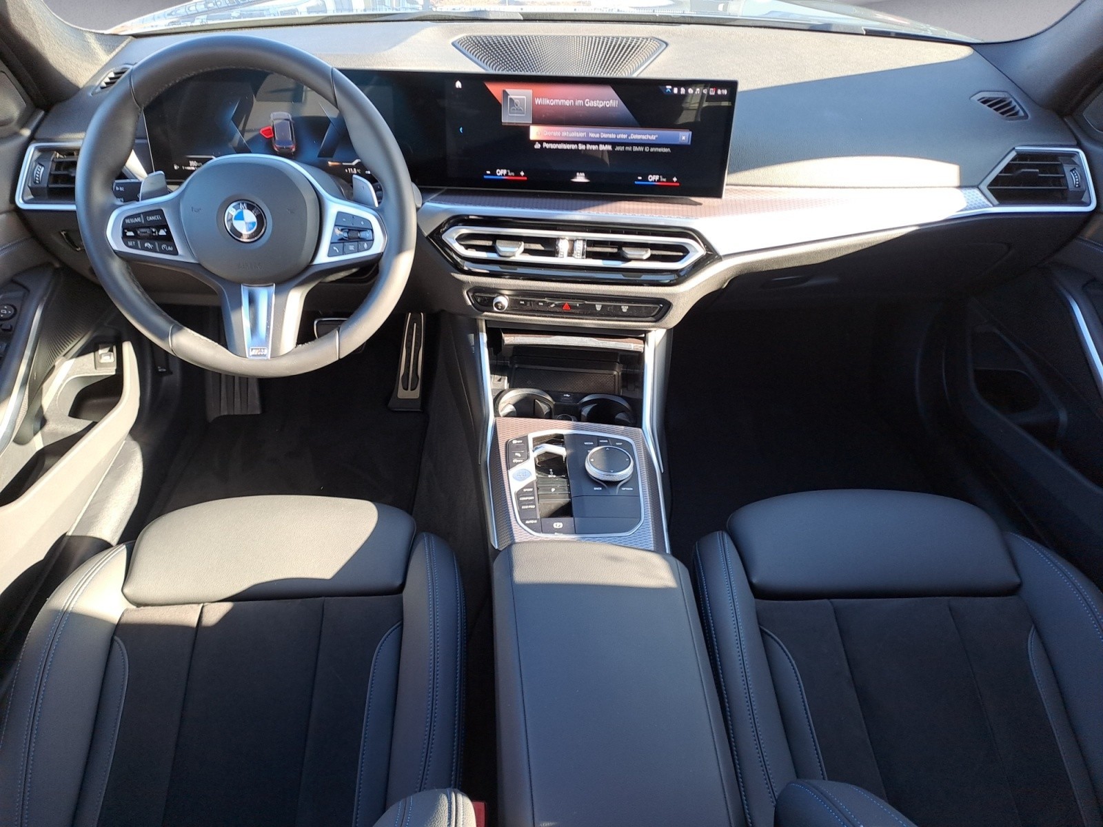 BMW - 330i Touring