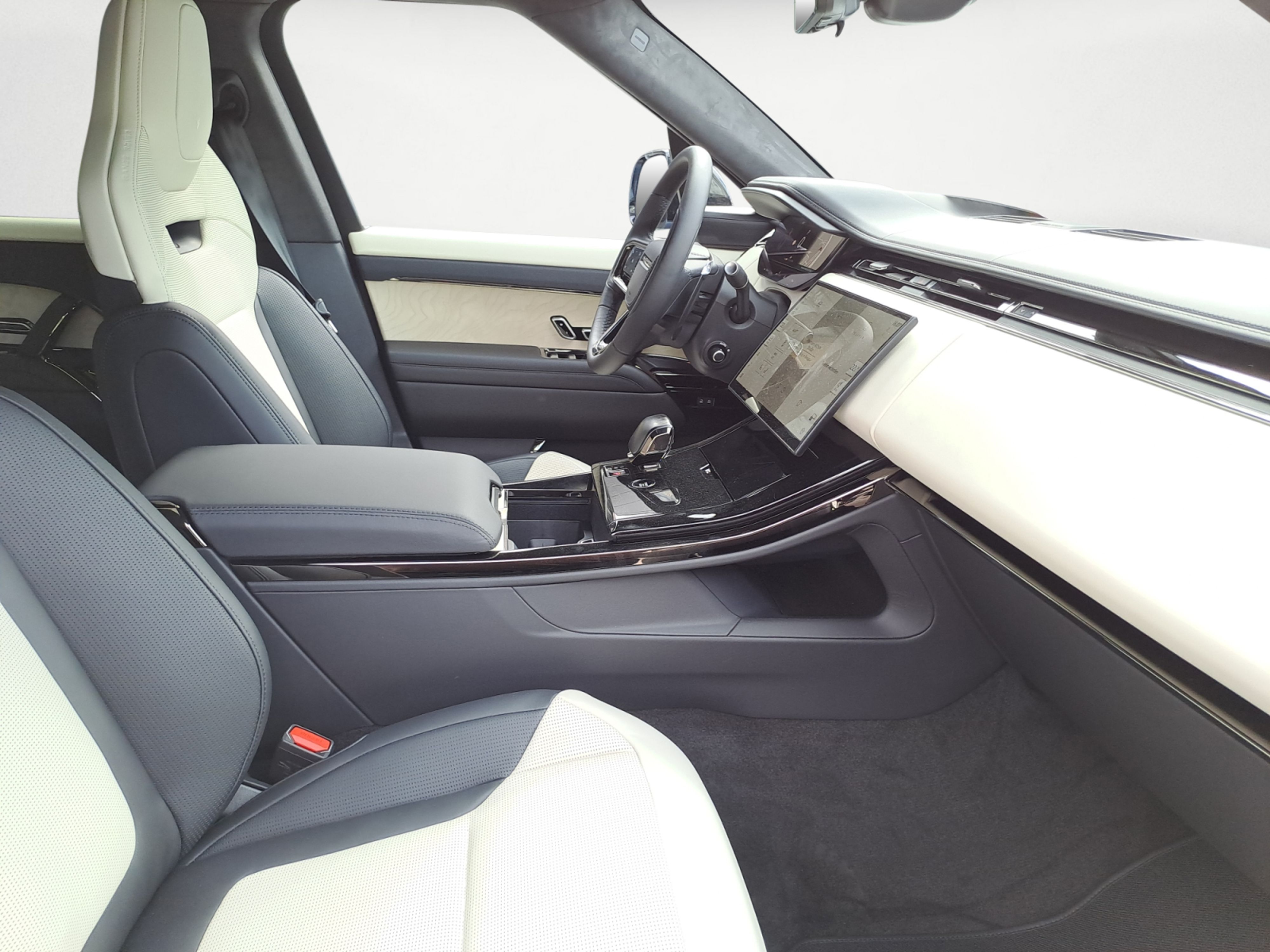 Land Rover - Range Rover Sport P635 SV EDITION CELESTIAL
