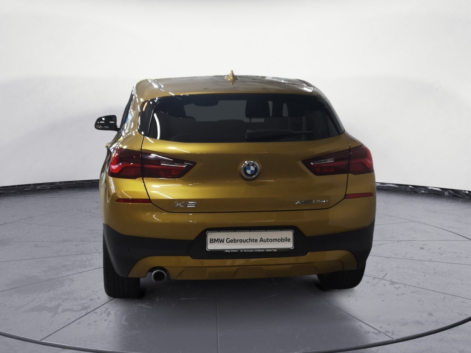 BMW - X2 xDrive25e Advantage Steptronic