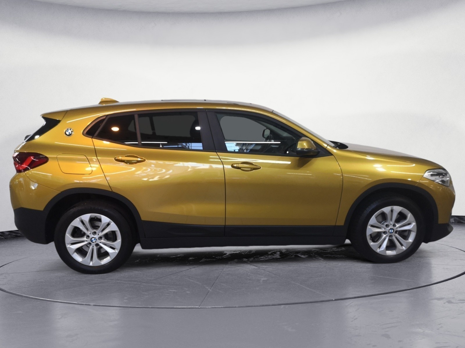 BMW - X2 xDrive25e Advantage Steptronic