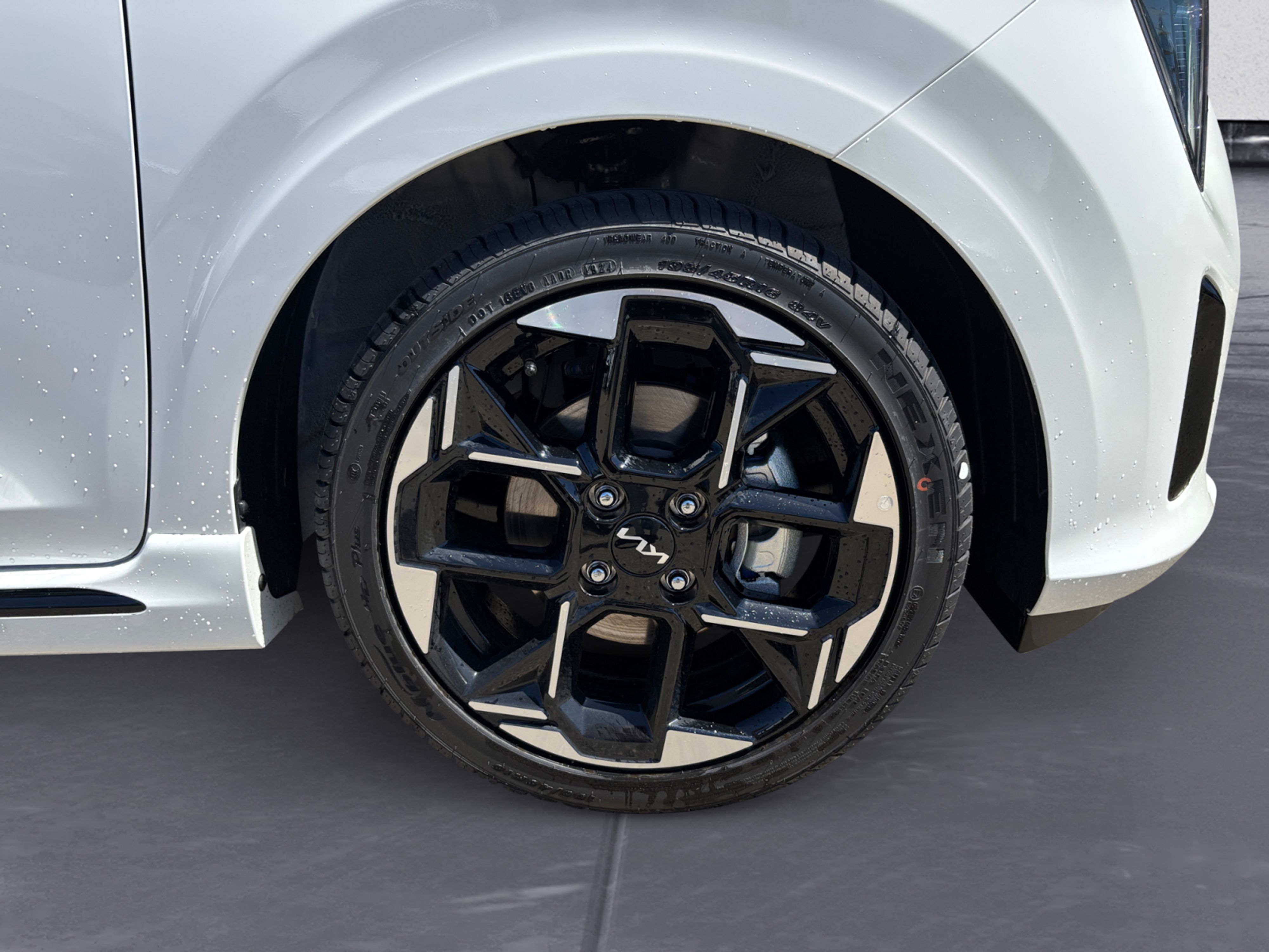 Kia - Picanto 1.2 GT-line