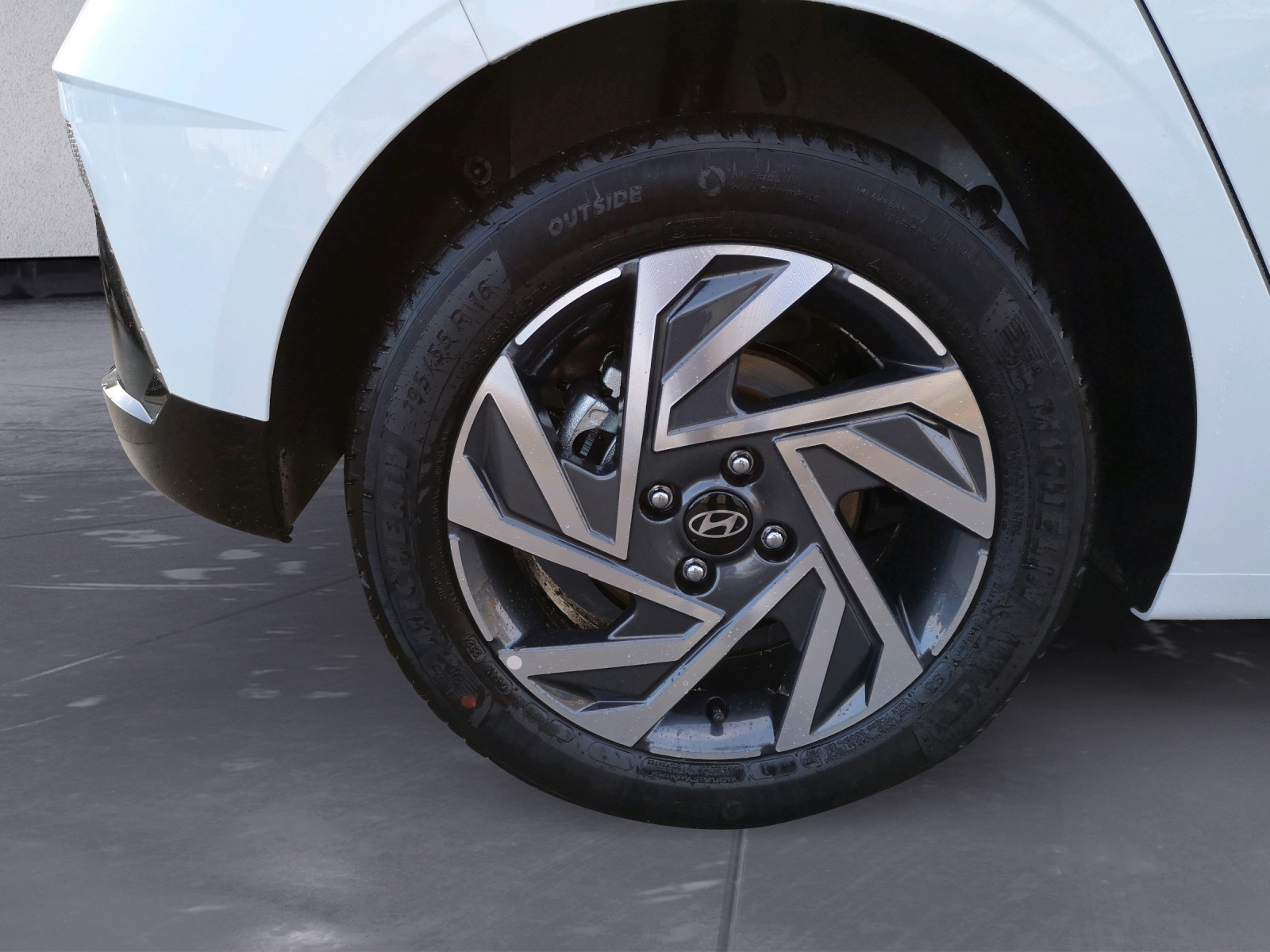Hyundai - i20 FL (MY25) 1.0 T-GDI