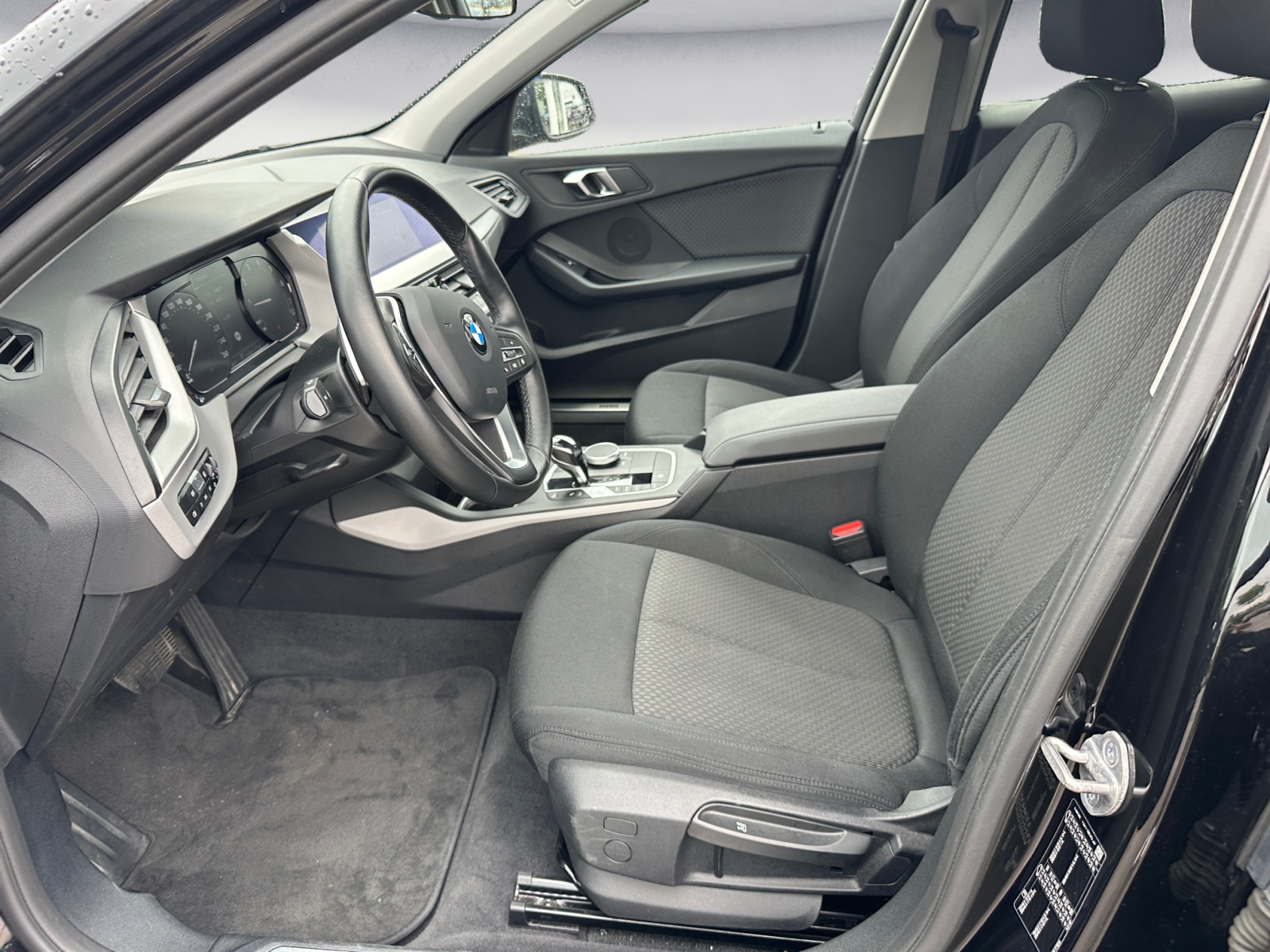 BMW - 120i Advantage