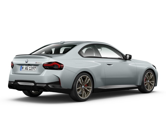 BMW - M240i Coupe