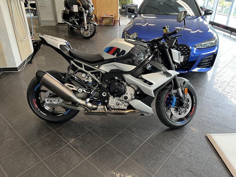 BMW Motorrad - M 1000 R Vollausstattung sofort verfügbar