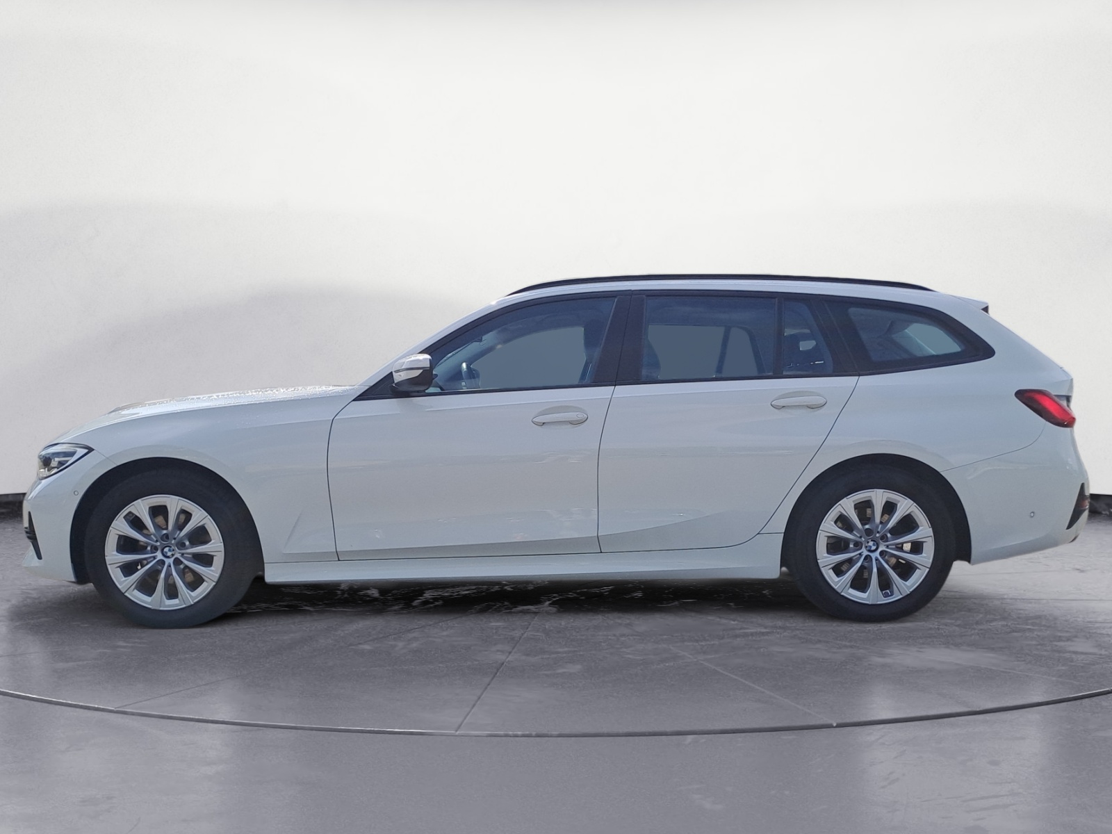BMW - 320d xDrive Touring Advantage Automatic