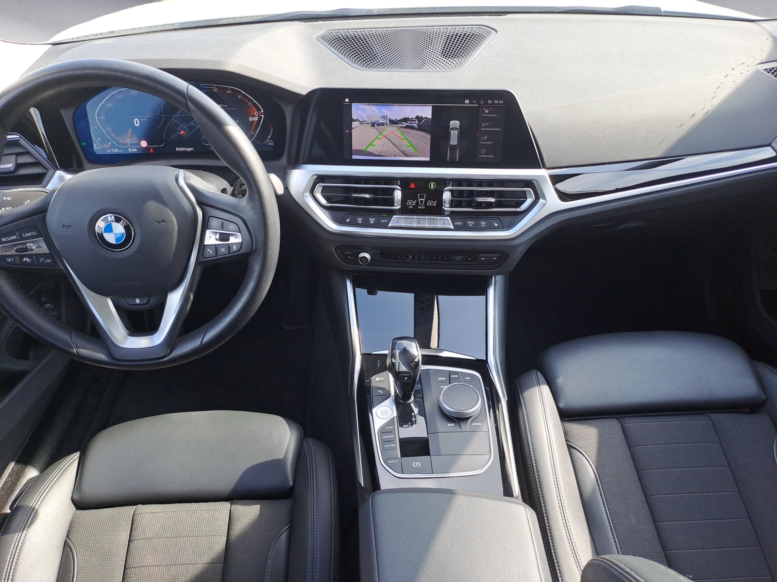 BMW - 320d xDrive Touring Advantage Automatic