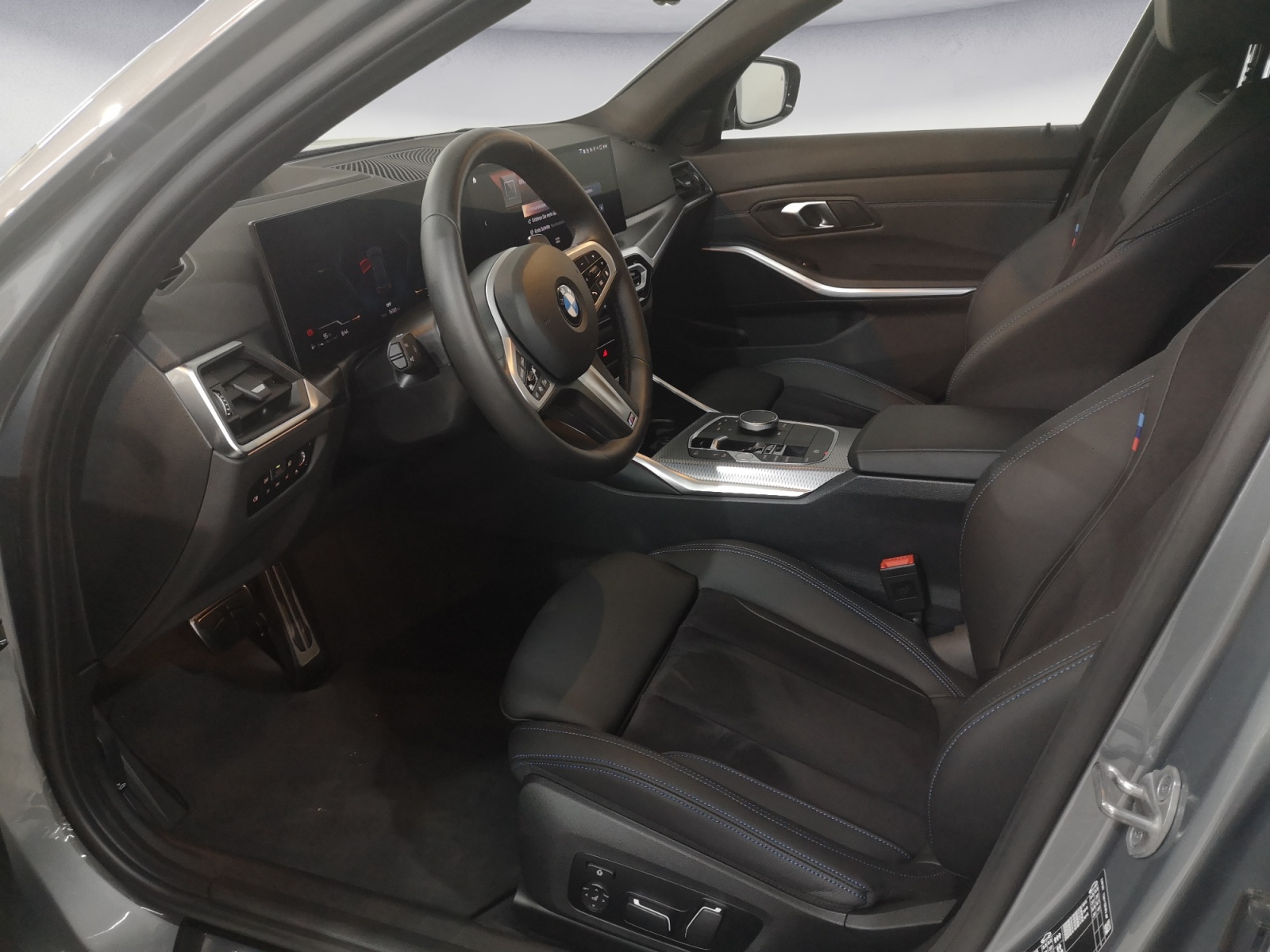 BMW - 330i Touring Automatic