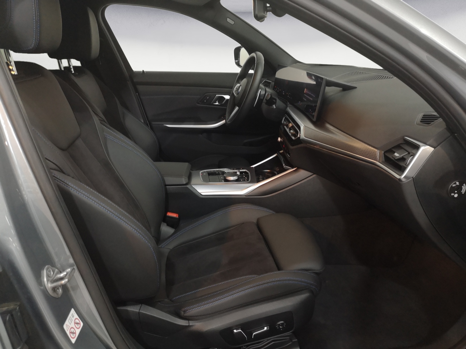BMW - 330i Touring Automatic