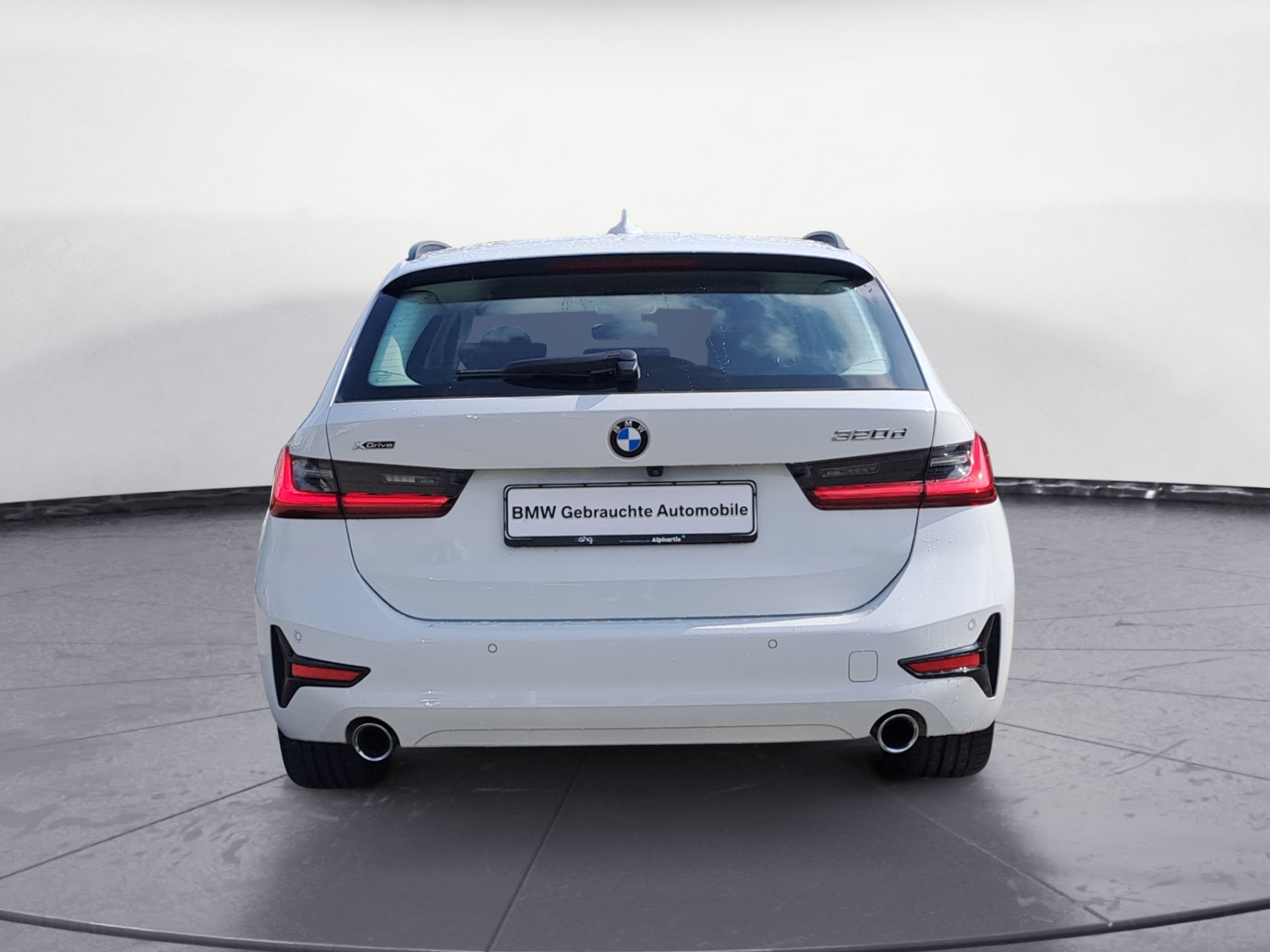 BMW - 320d xDrive Touring Advantage Automatic