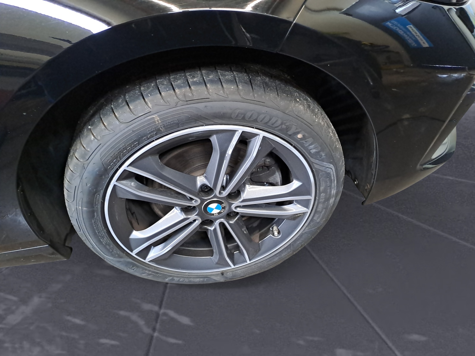 BMW - 118i Sport Line