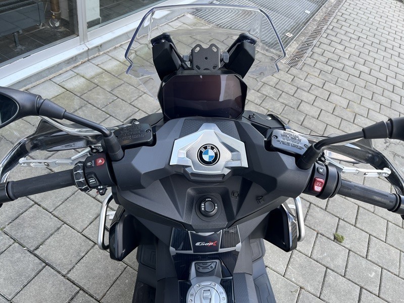 BMW Motorrad - C 400 X inkl. Sturzbügel und Topcase