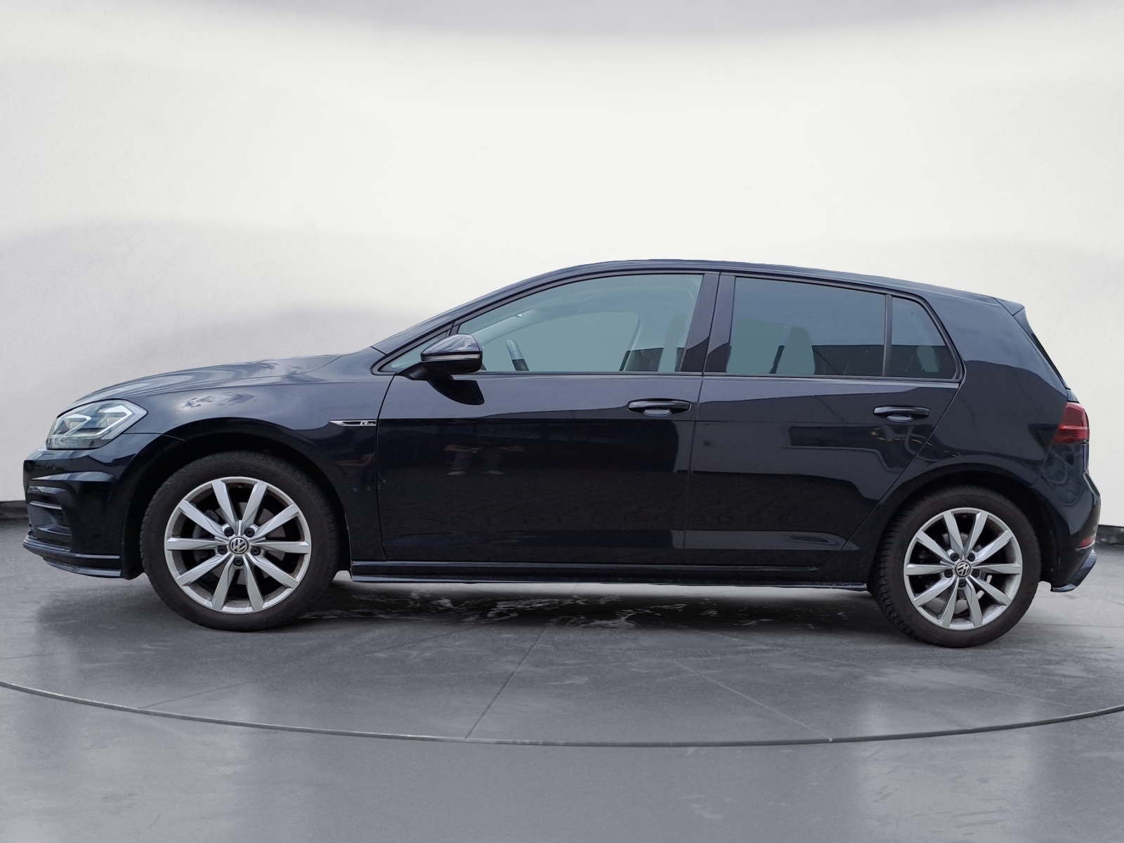 Volkswagen - Golf 1.5 TSI DSG Highline