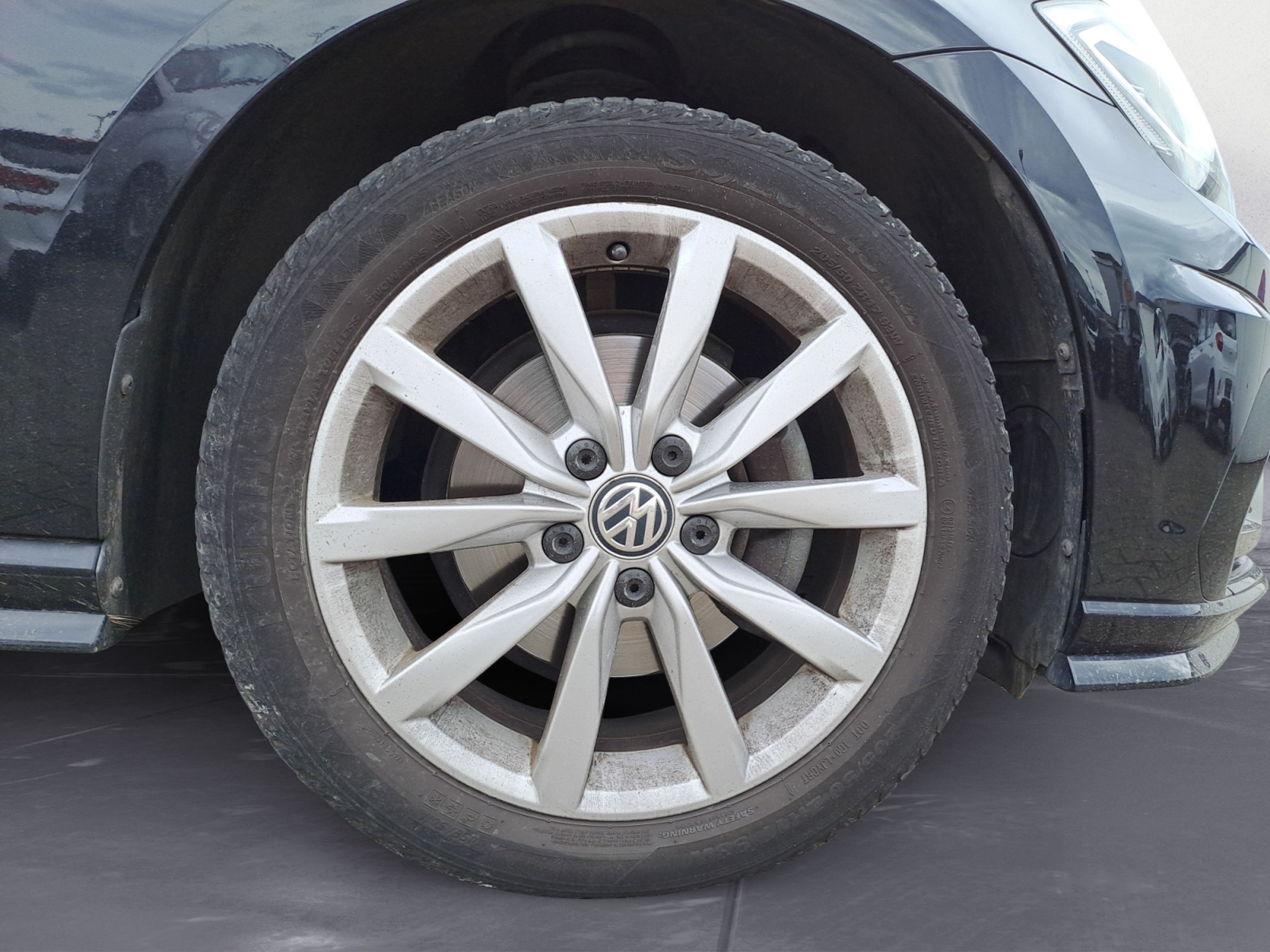 Volkswagen - Golf 1.5 TSI DSG Highline