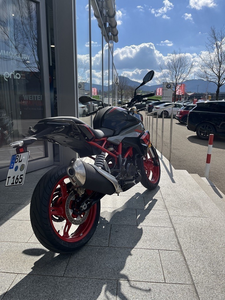 BMW Motorrad - G 310 R mit Werksgarantie bis 2027