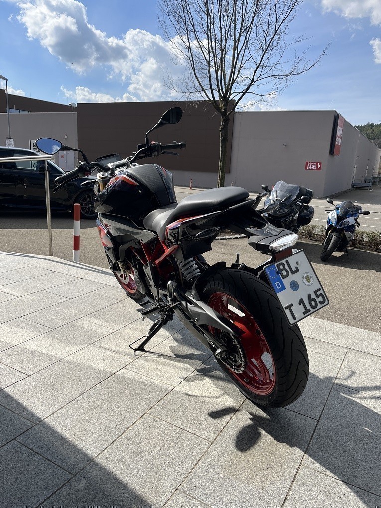 BMW Motorrad - G 310 R mit Werksgarantie bis 2027