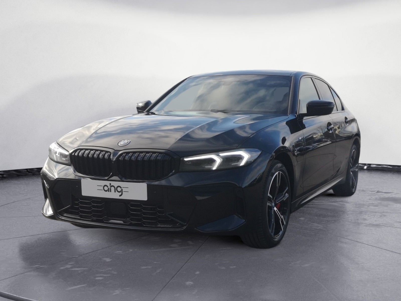 BMW - 330e Limousine