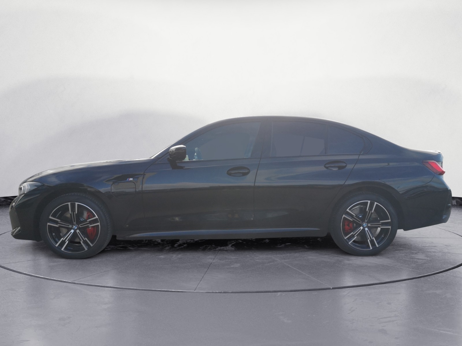 BMW - 330e Limousine