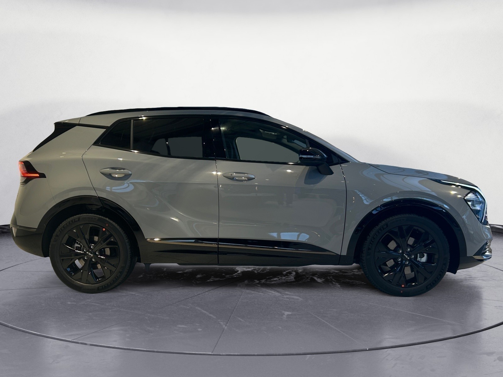 Kia - Sportage 1.6 AWD Nightline STD