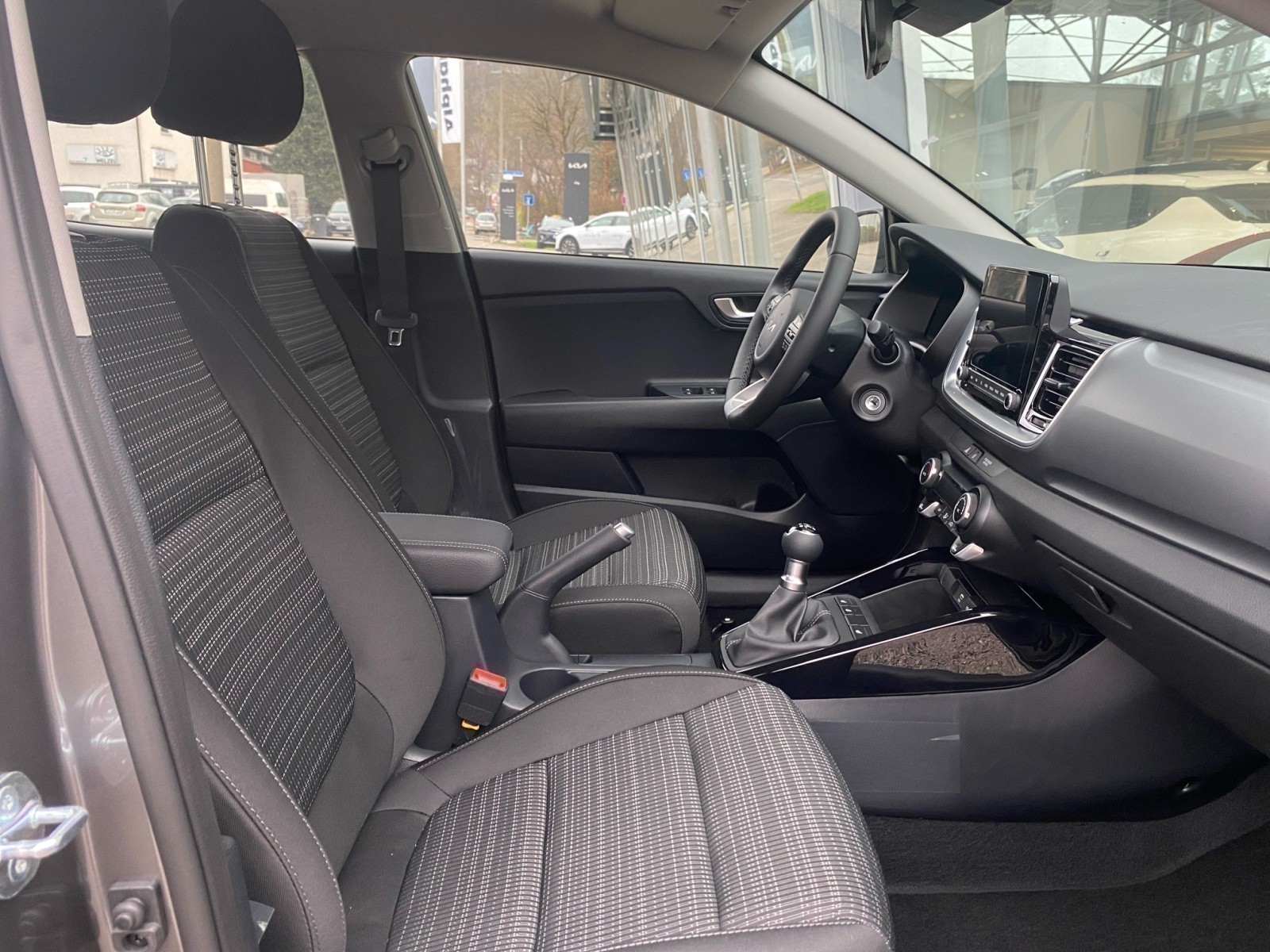 Kia - Stonic 1.2 Vision 100 LMR