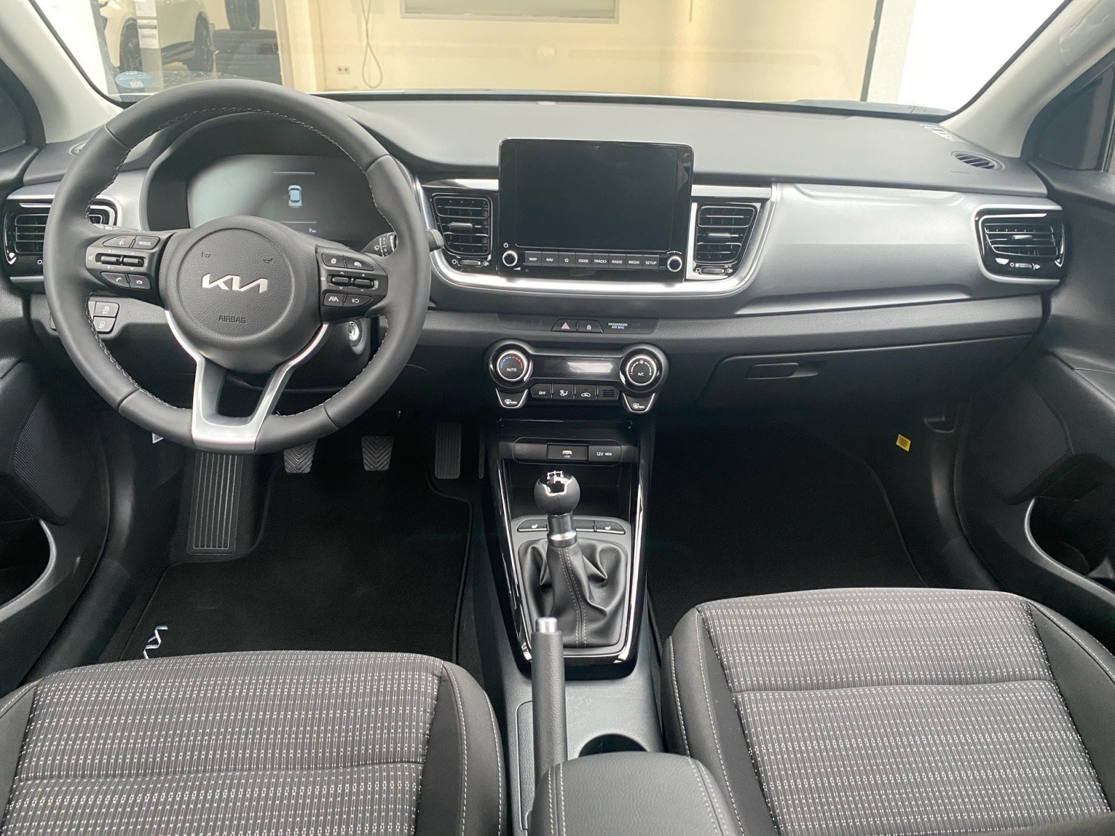 Kia - Stonic 1.2 Vision 100 LMR