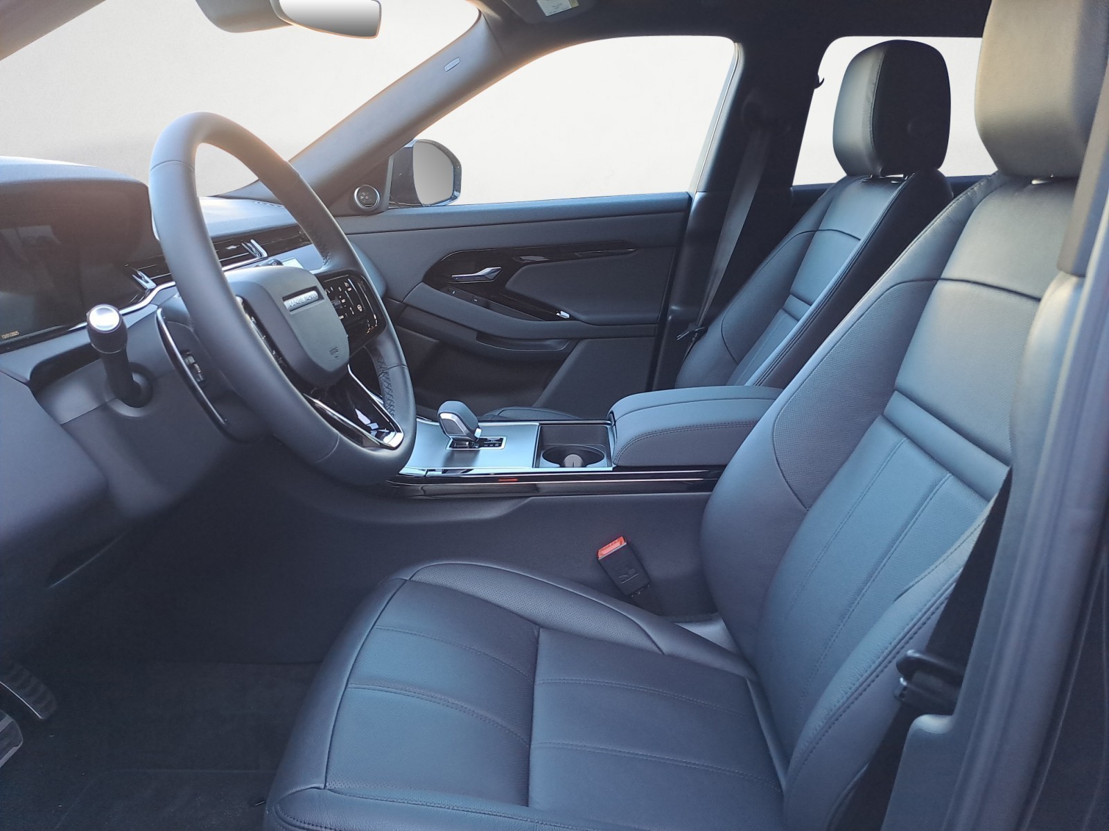 Land Rover - Range Rover Evoque D200 Dynamic SE