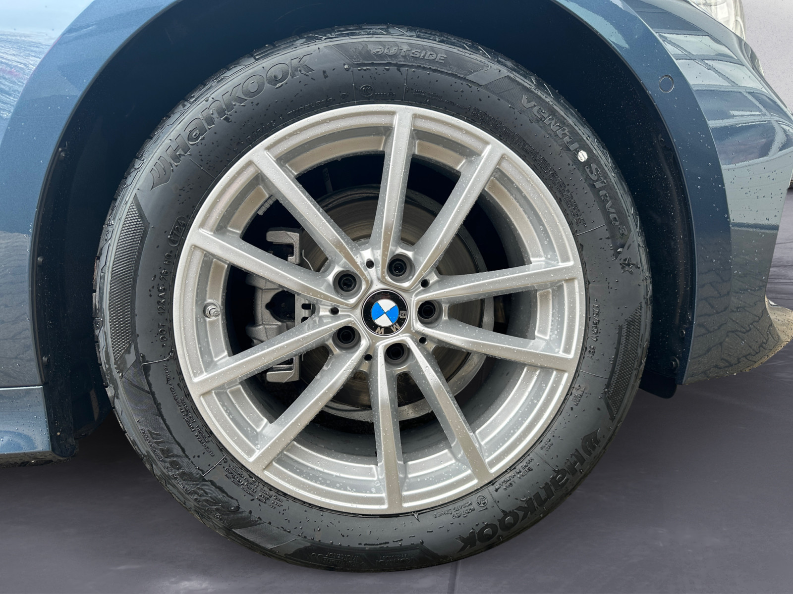 BMW - 318d Touring