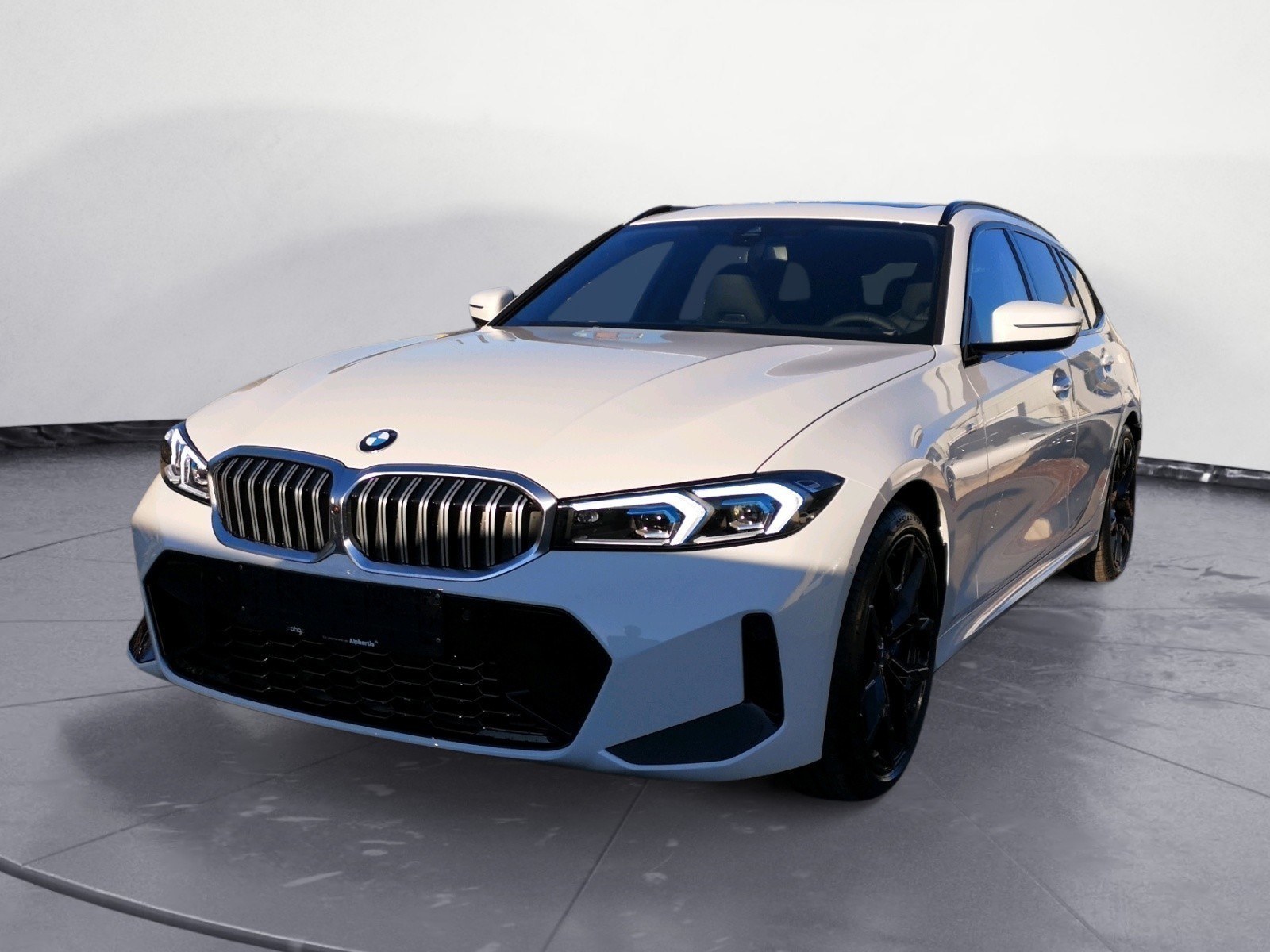 BMW - 330i xDrive Touring