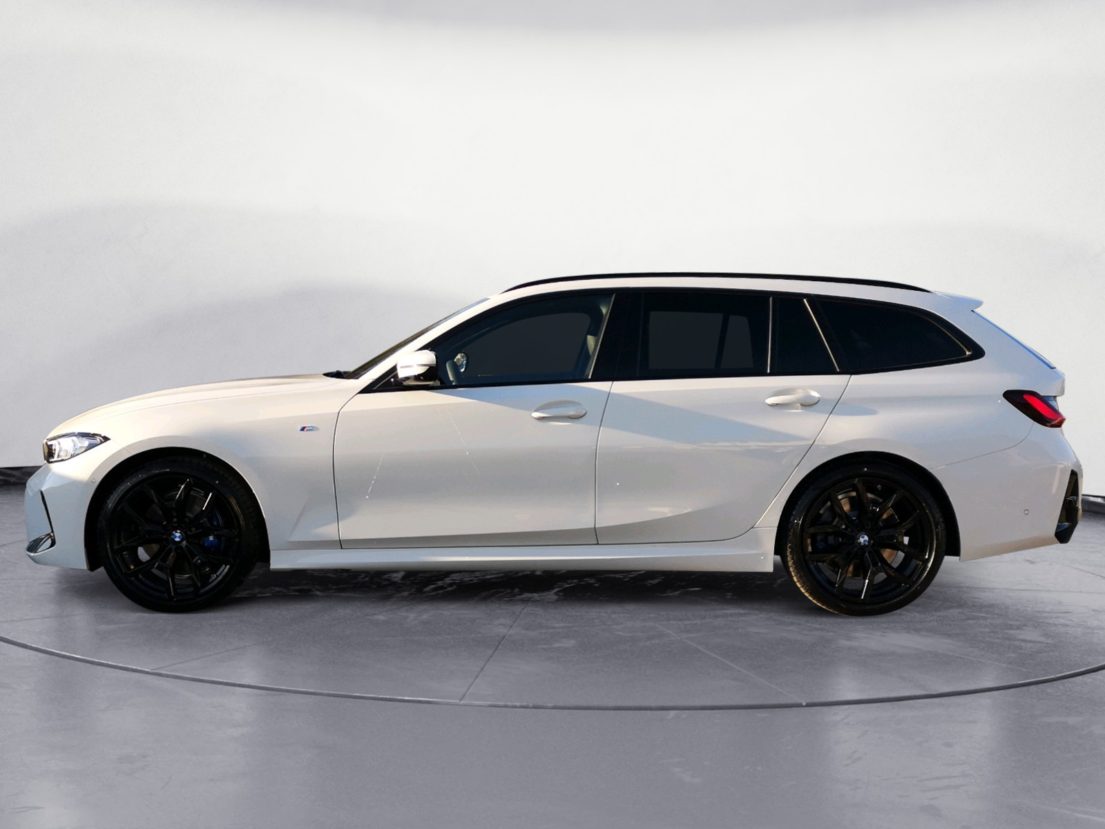 BMW - 330i xDrive Touring