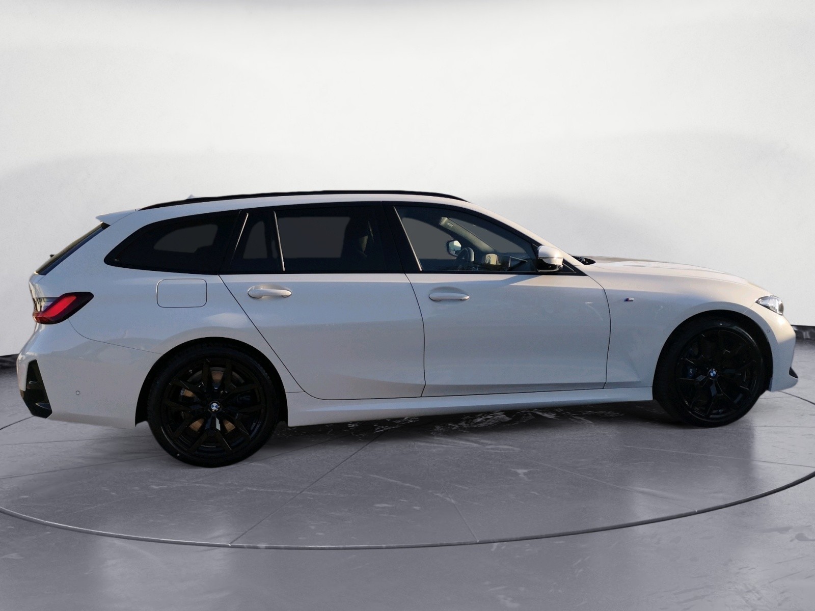 BMW - 330i xDrive Touring