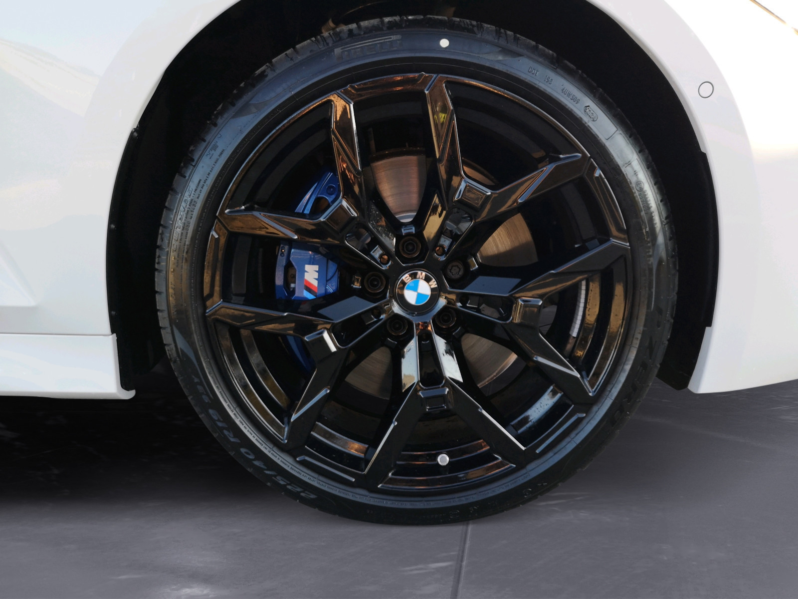 BMW - 330i xDrive Touring