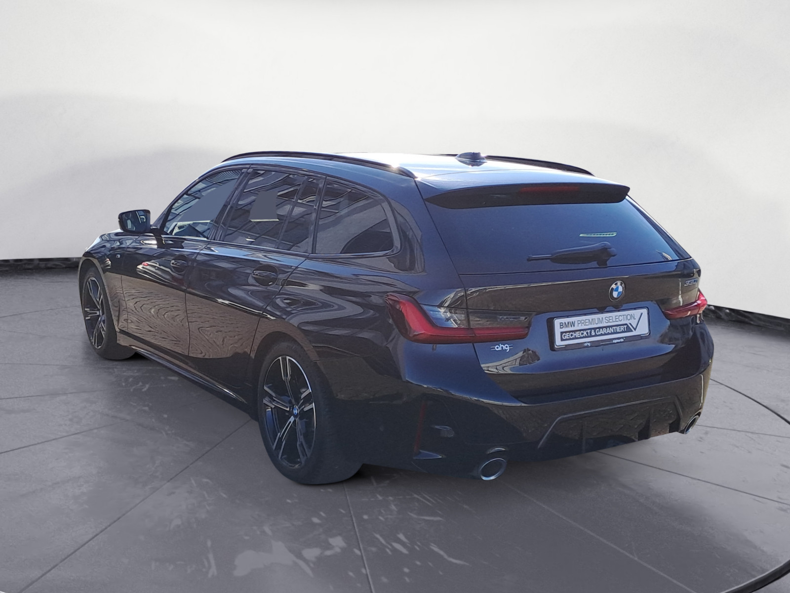BMW - 330i Touring