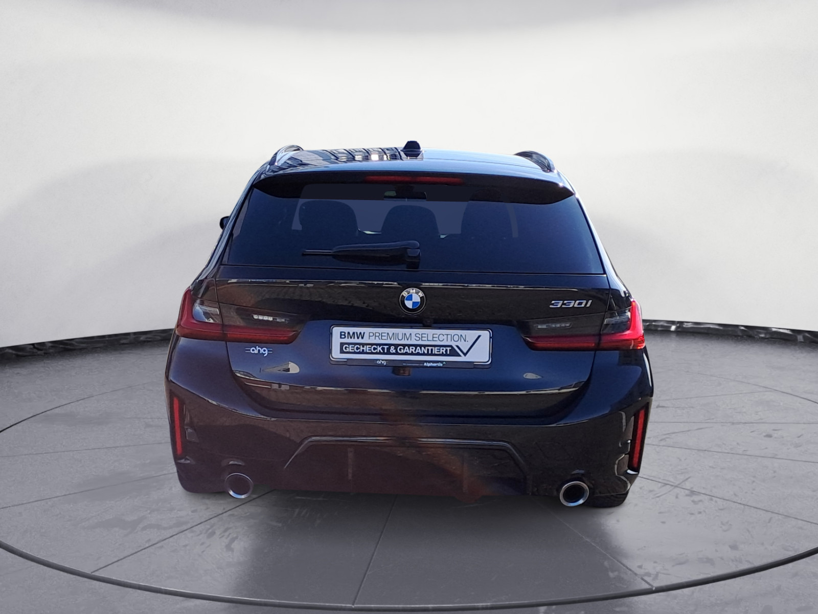 BMW - 330i Touring