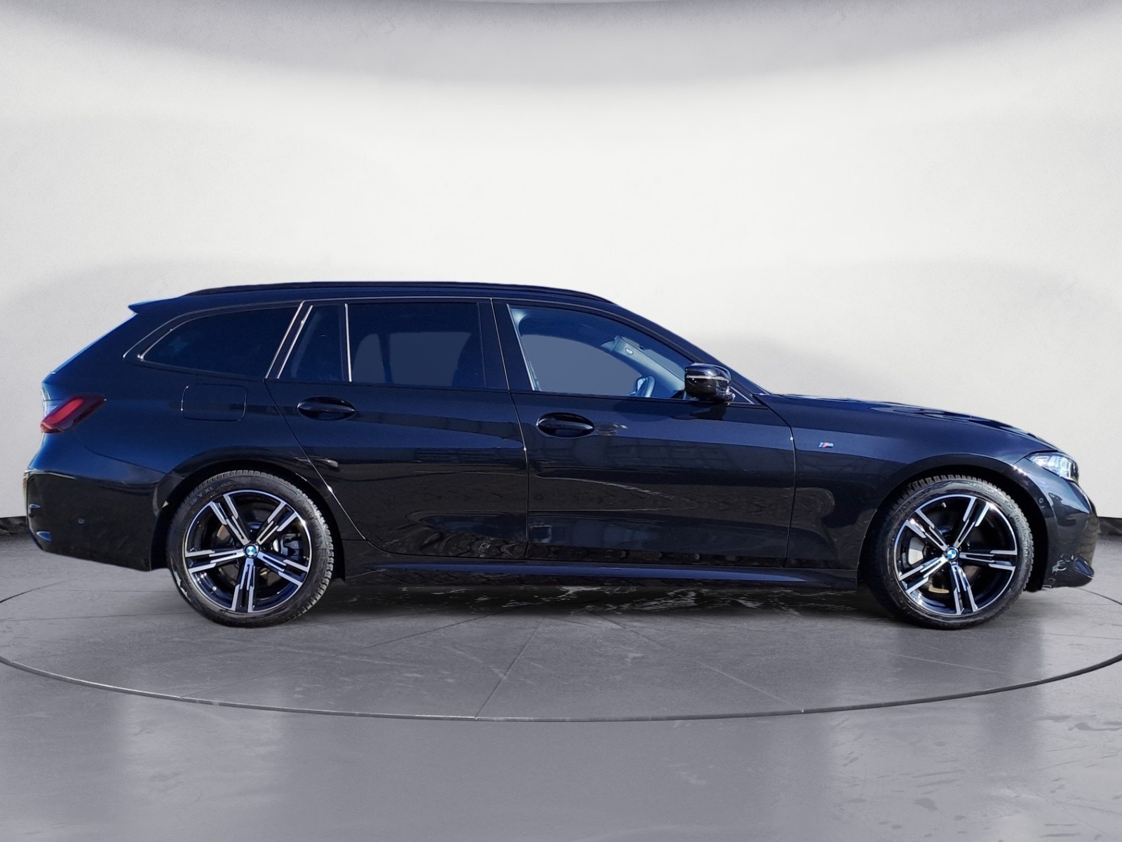 BMW - 330i Touring