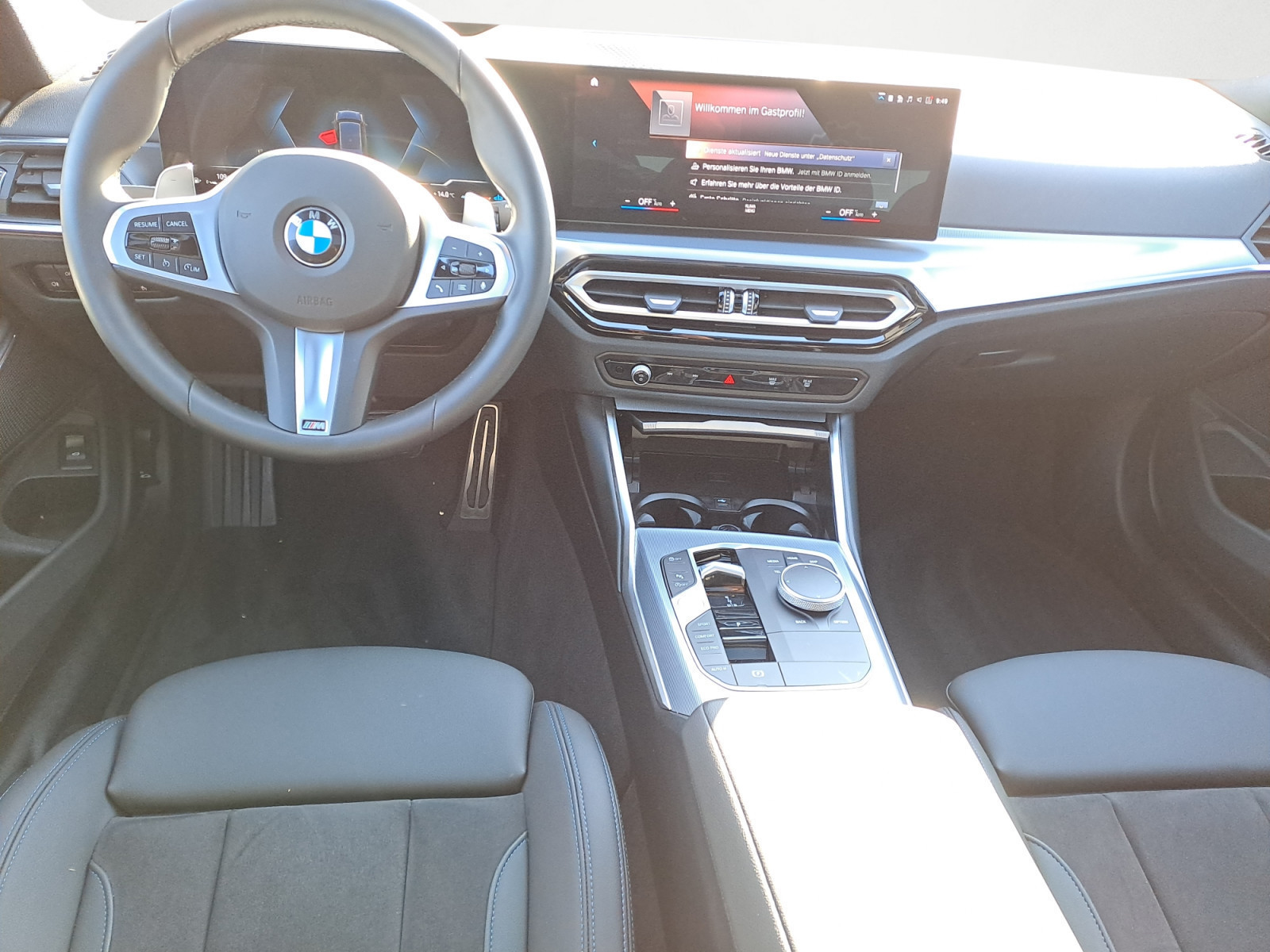 BMW - 330i Touring