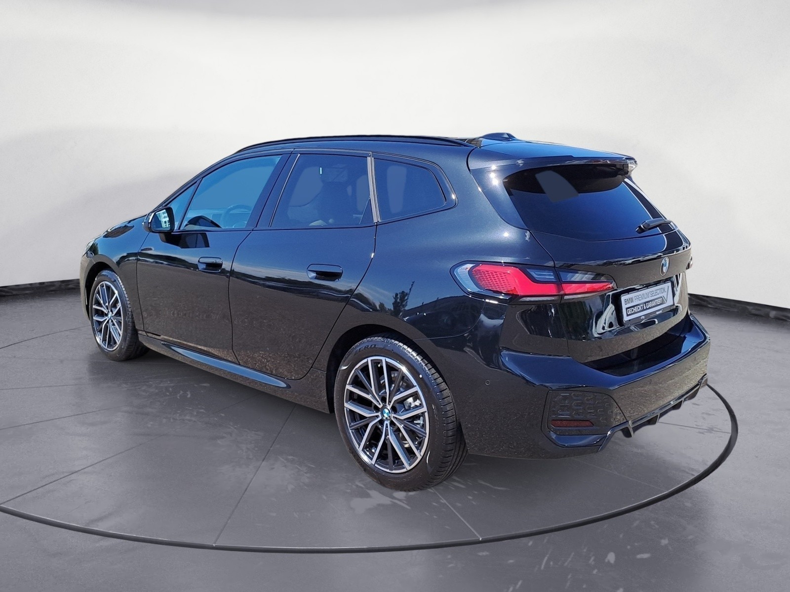 BMW - 218i Active Tourer Steptronic DCT