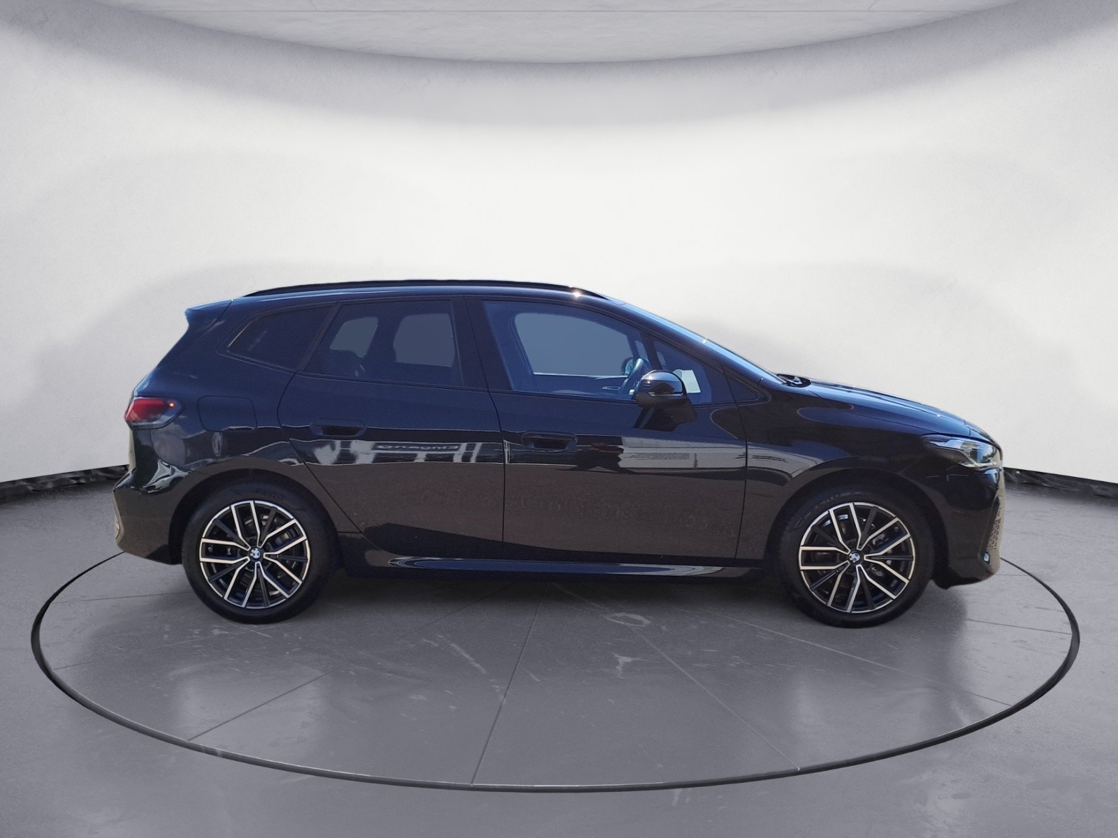 BMW - 218i Active Tourer Steptronic DCT