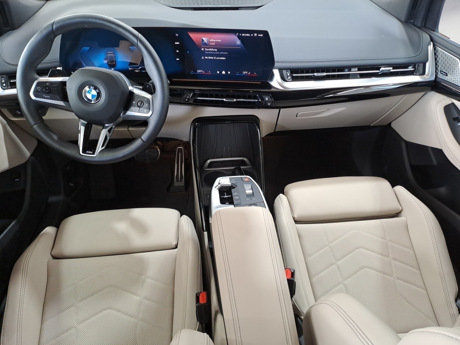BMW - 218i Active Tourer Steptronic DCT