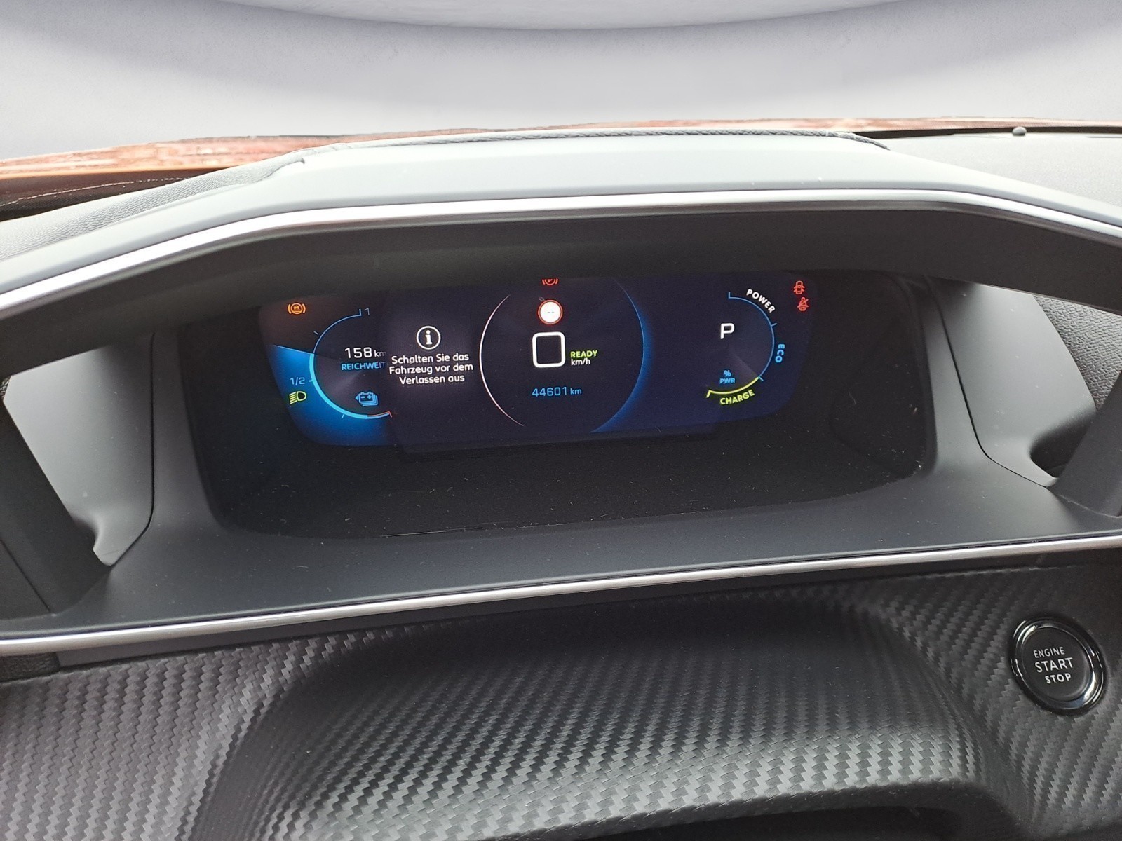Peugeot - e-2008 136 GT Pack