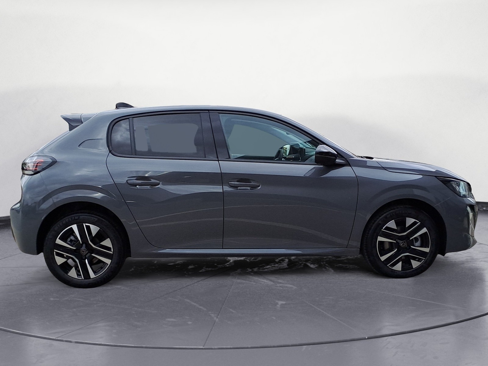Peugeot - 208 Allure HYBRID 100 e-DSC6