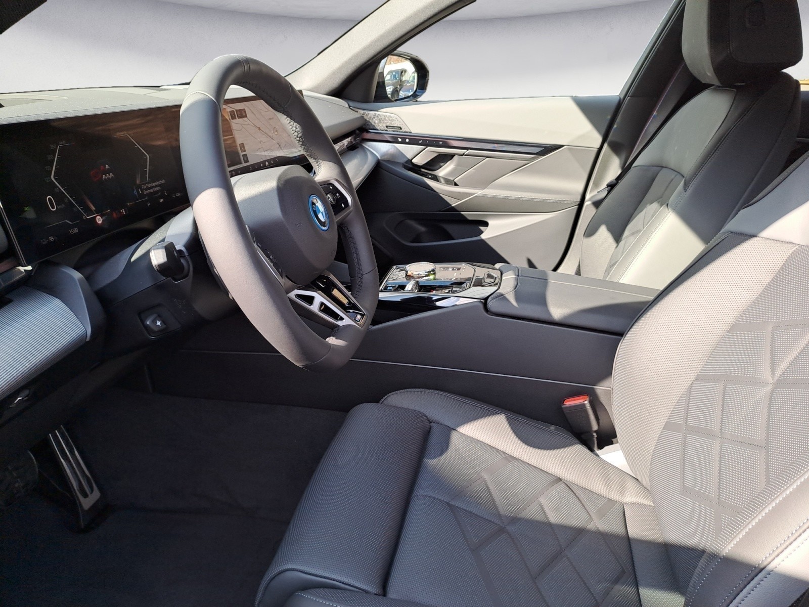BMW - BMW i5 xDrive40 Limousine