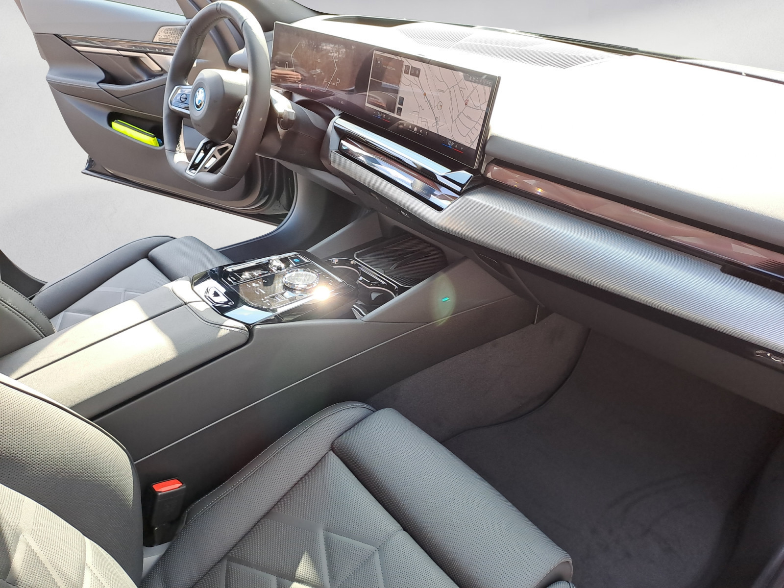 BMW - BMW i5 xDrive40 Limousine