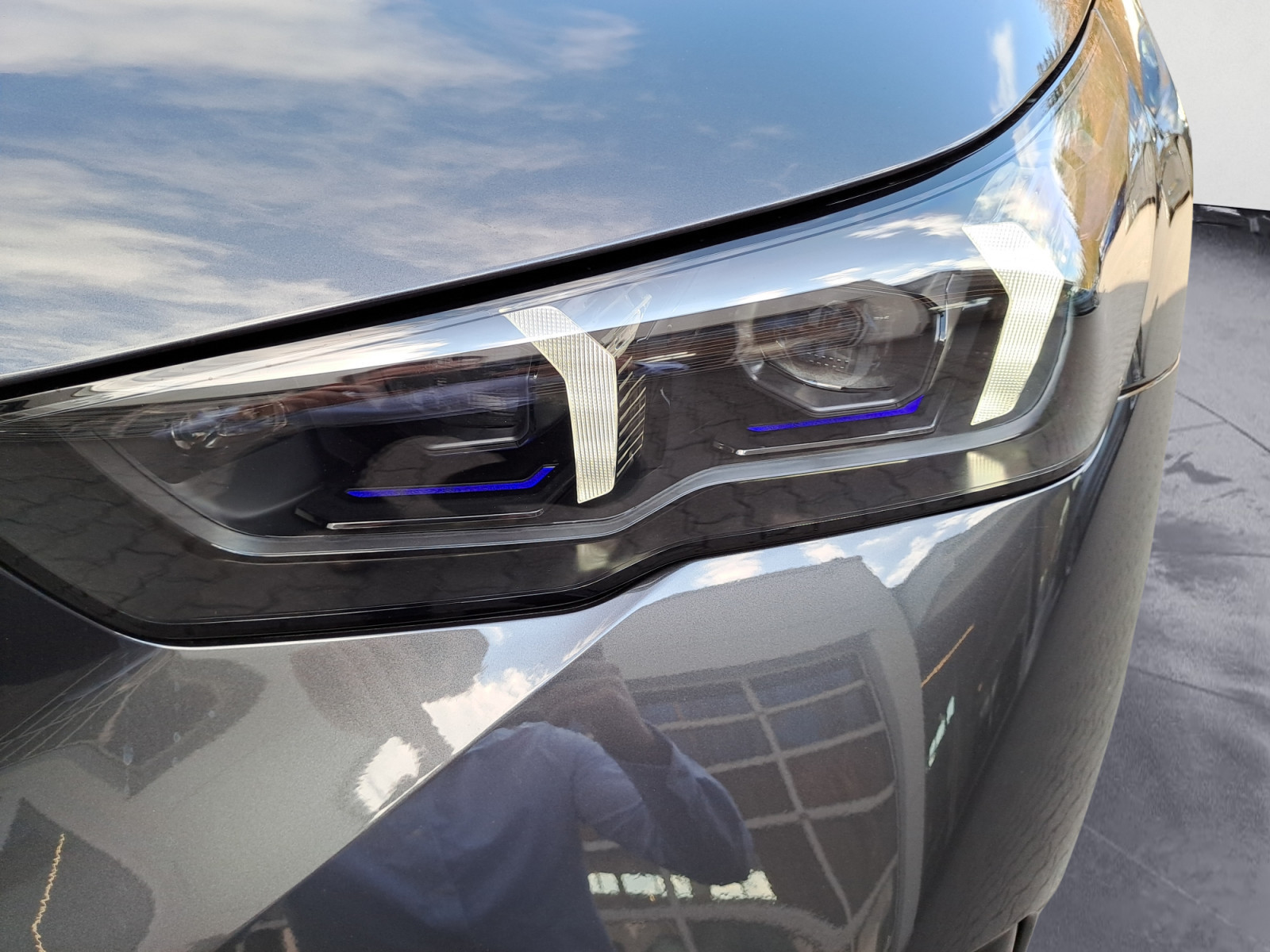BMW - BMW i5 xDrive40 Limousine