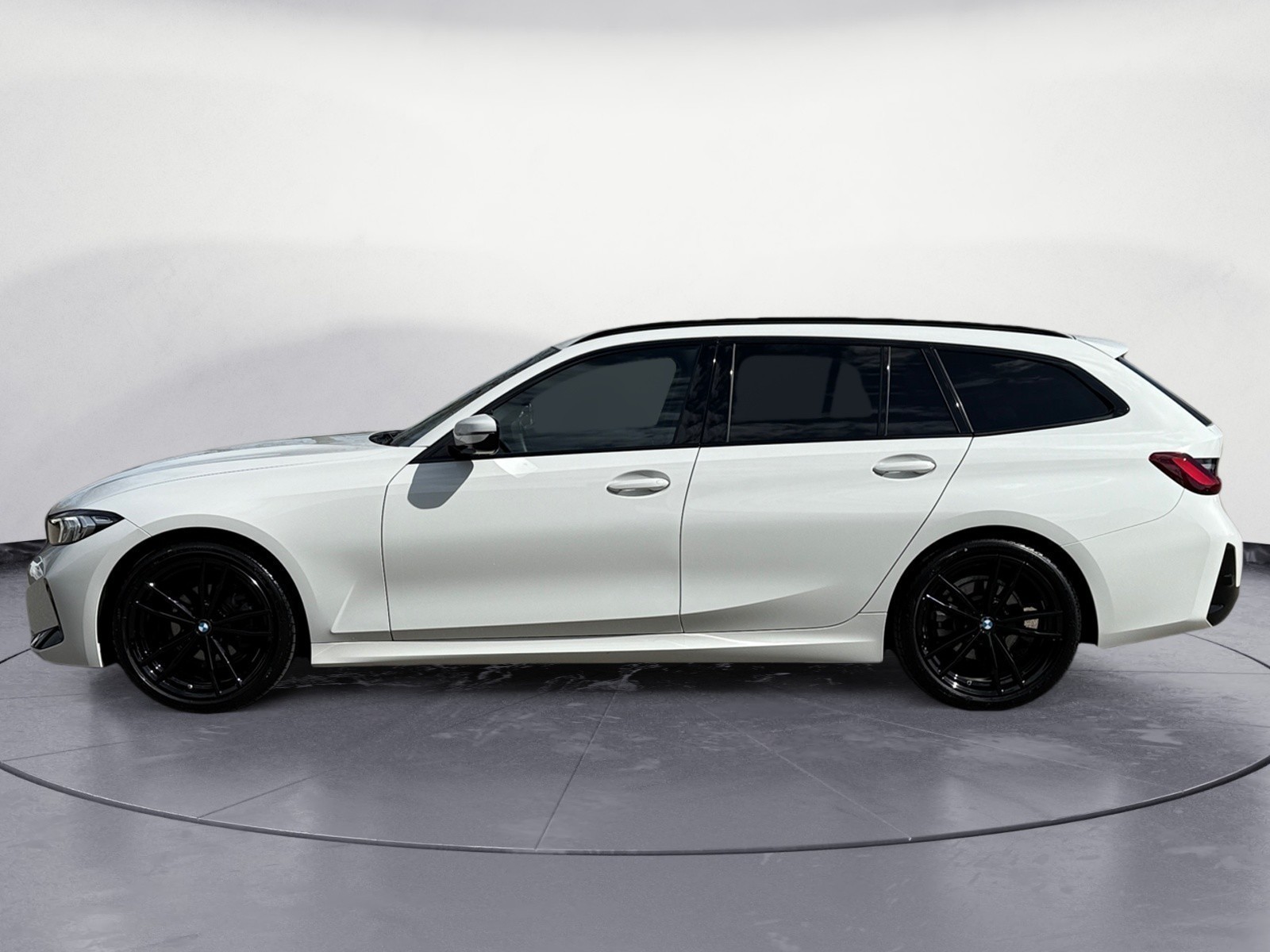 BMW - 318i Touring M Sport