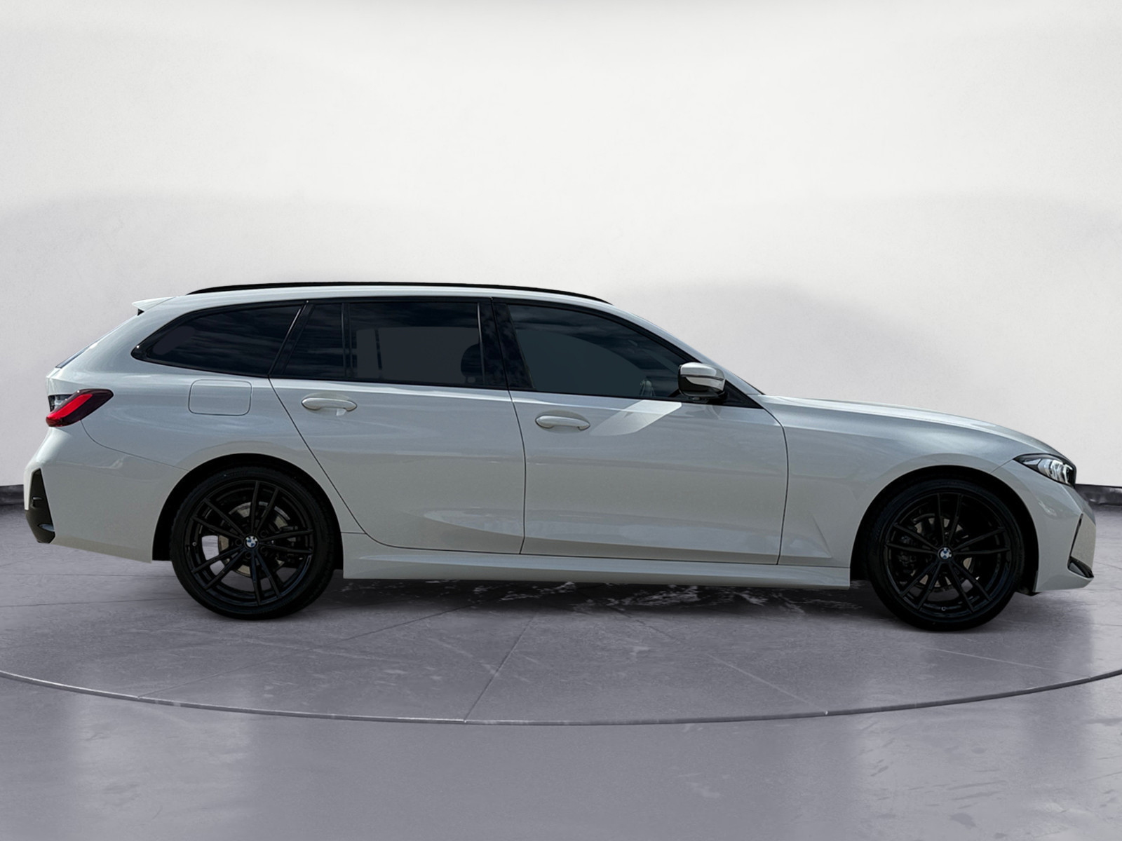 BMW - 318i Touring M Sport